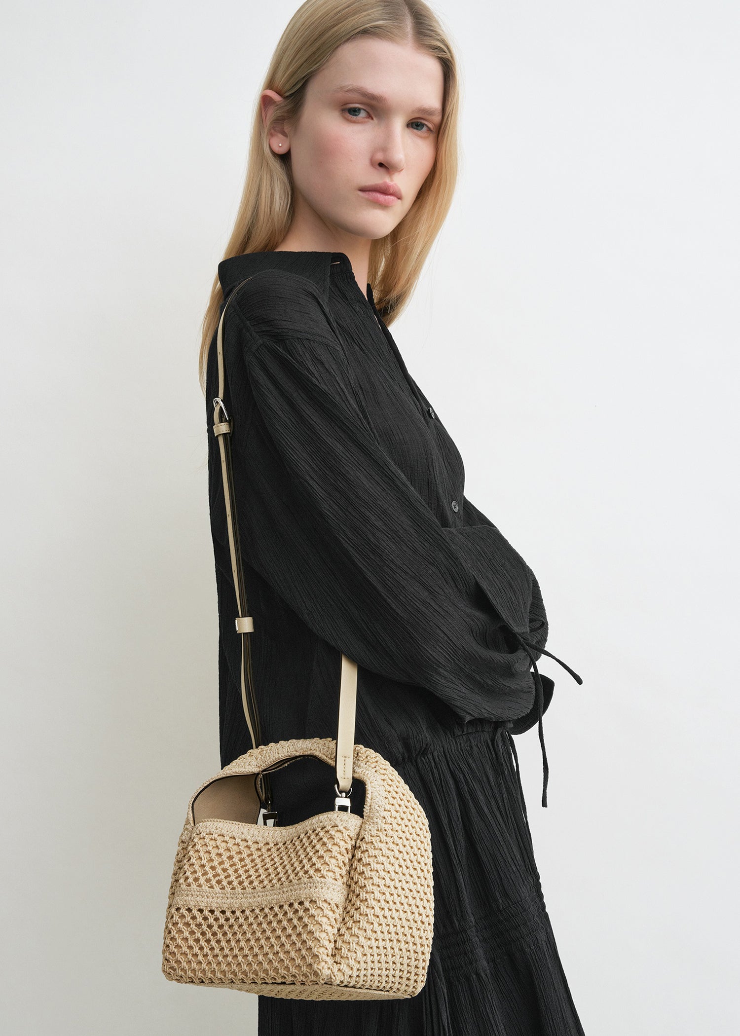 Petite crochet bucket bag vanilla