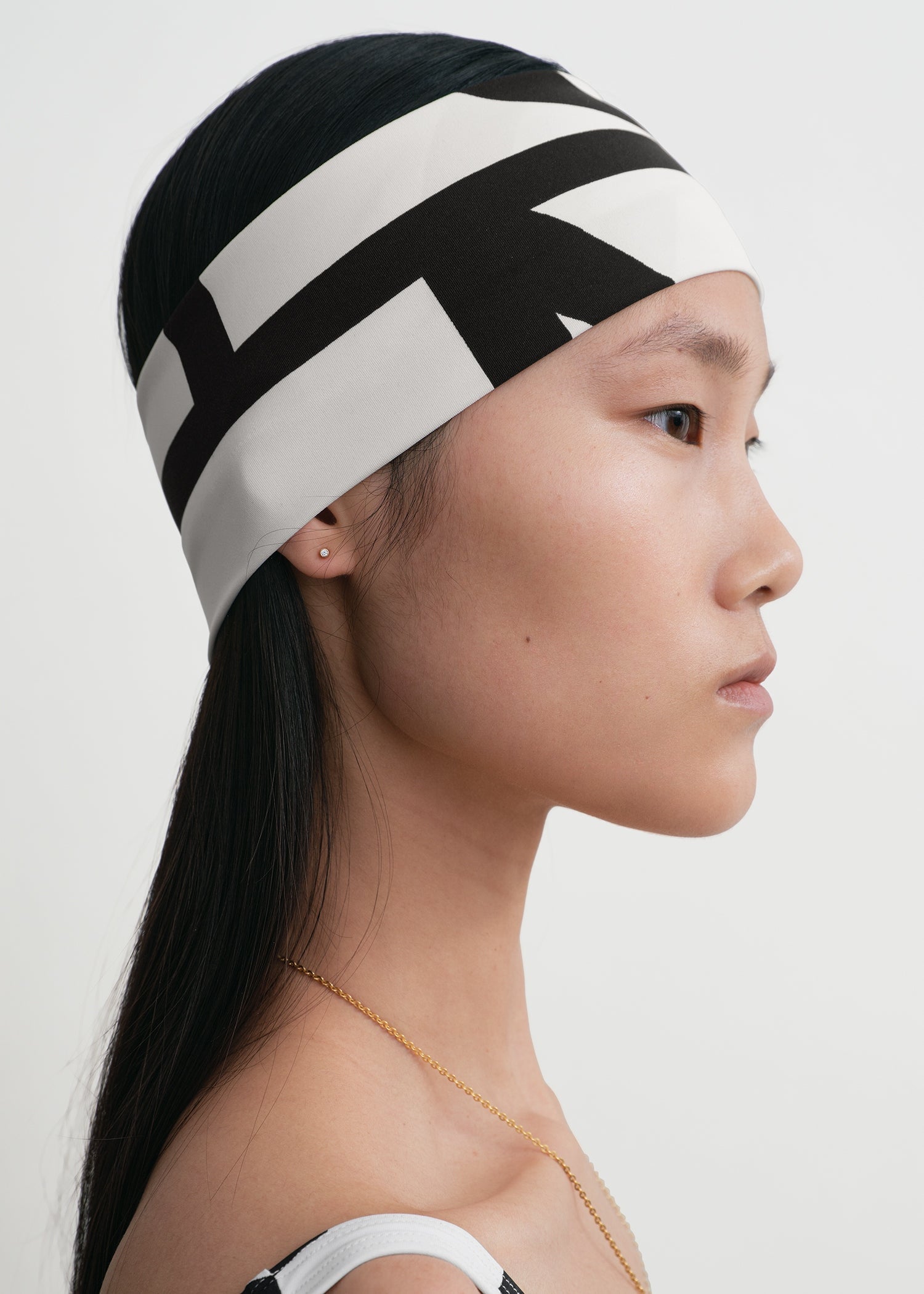 Monogram headband tofu