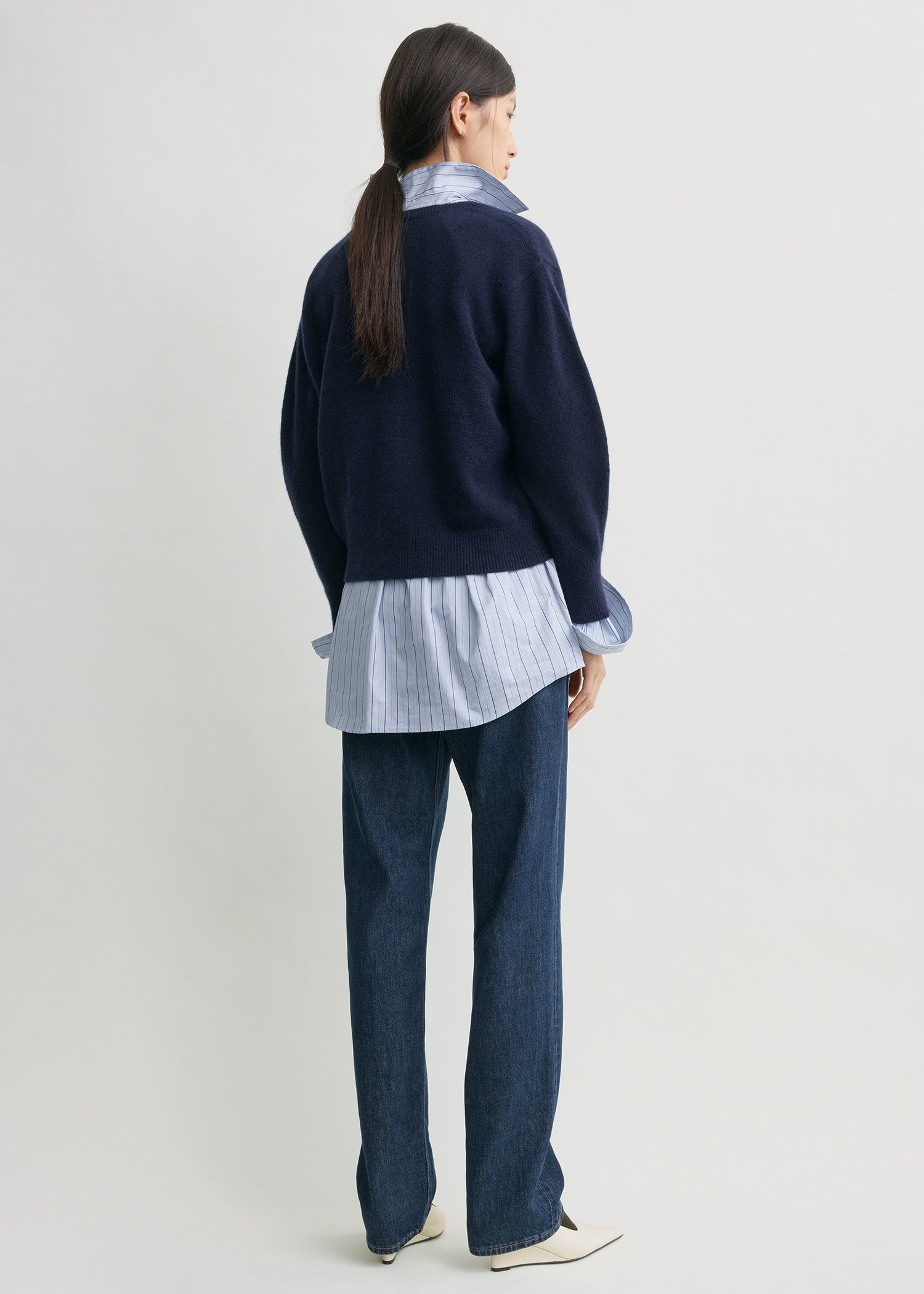 V-neck cashmere cardigan navy