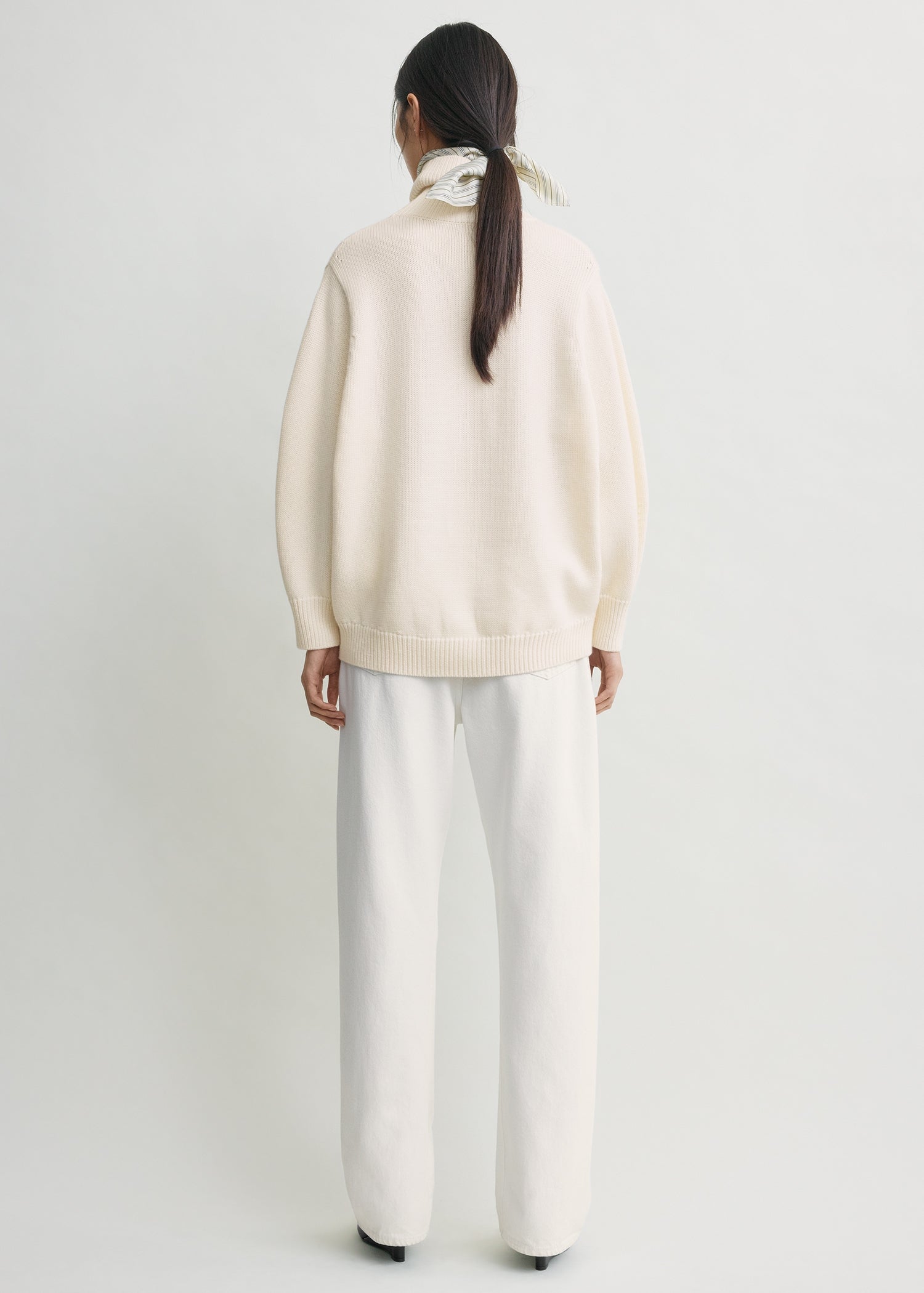 Oversized turtleneck ecru