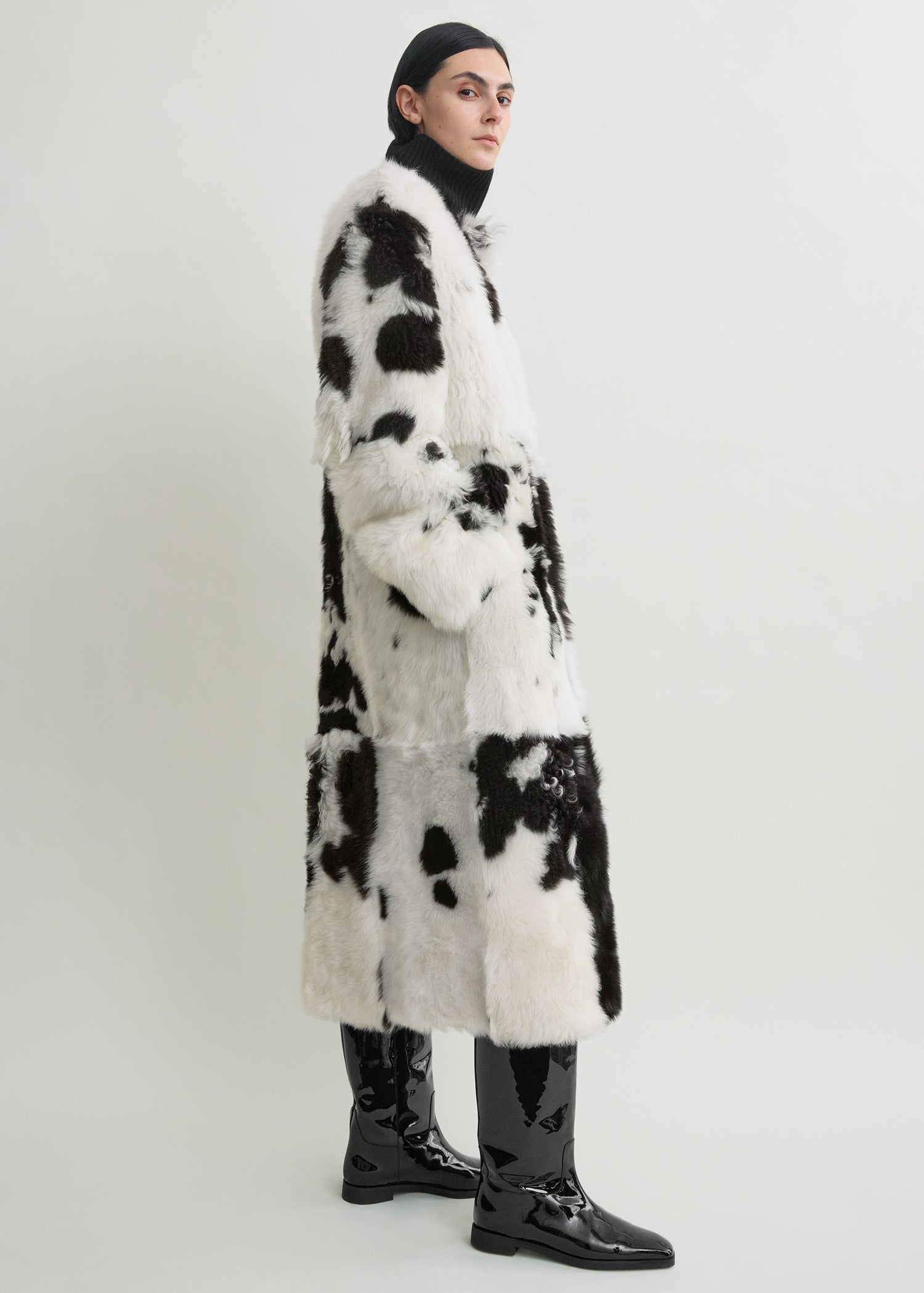 Monochrome shearling coat black/white
