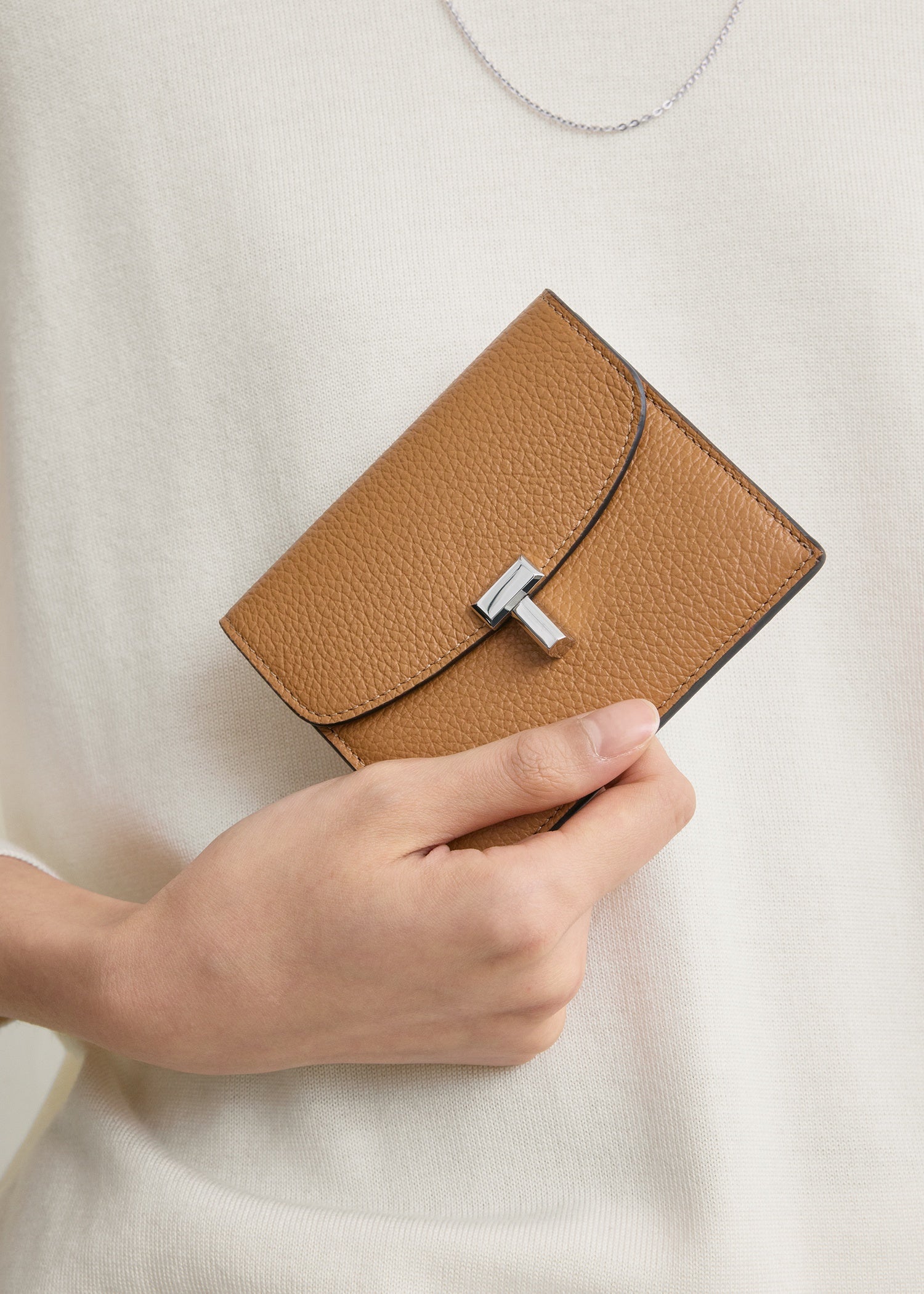 T-lock grained-leather cardholder tan