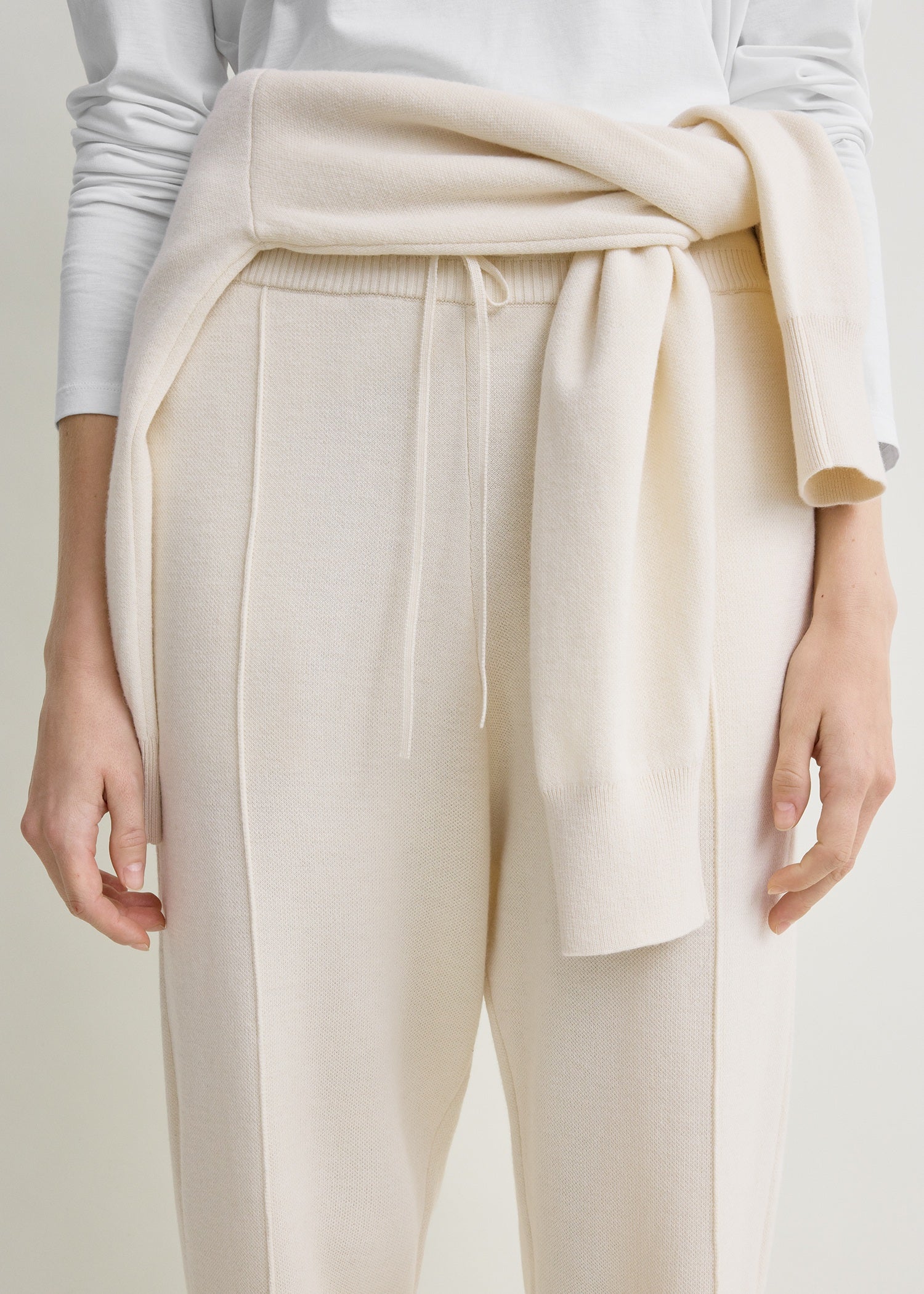 Pintucked sweatpants ecru