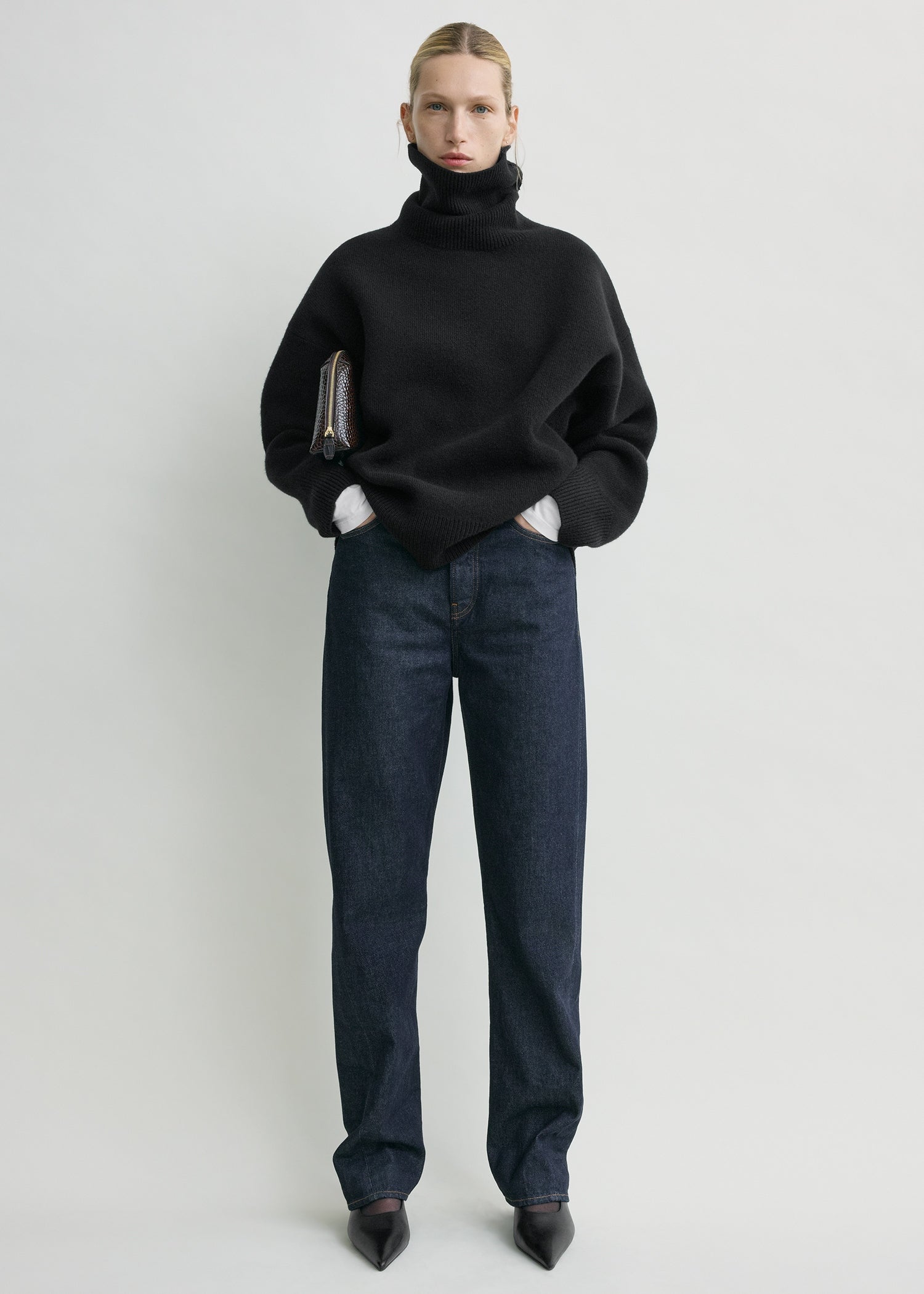 Double-knit turtleneck black – TOTEME