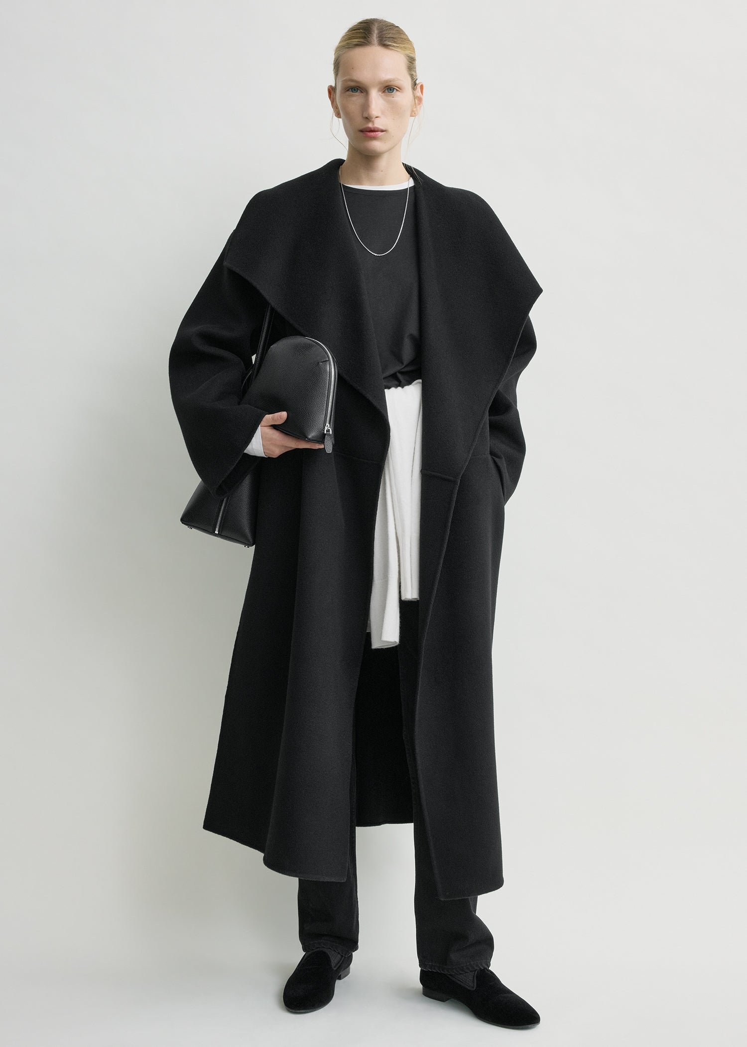 Signature doublé coat black – TOTEME