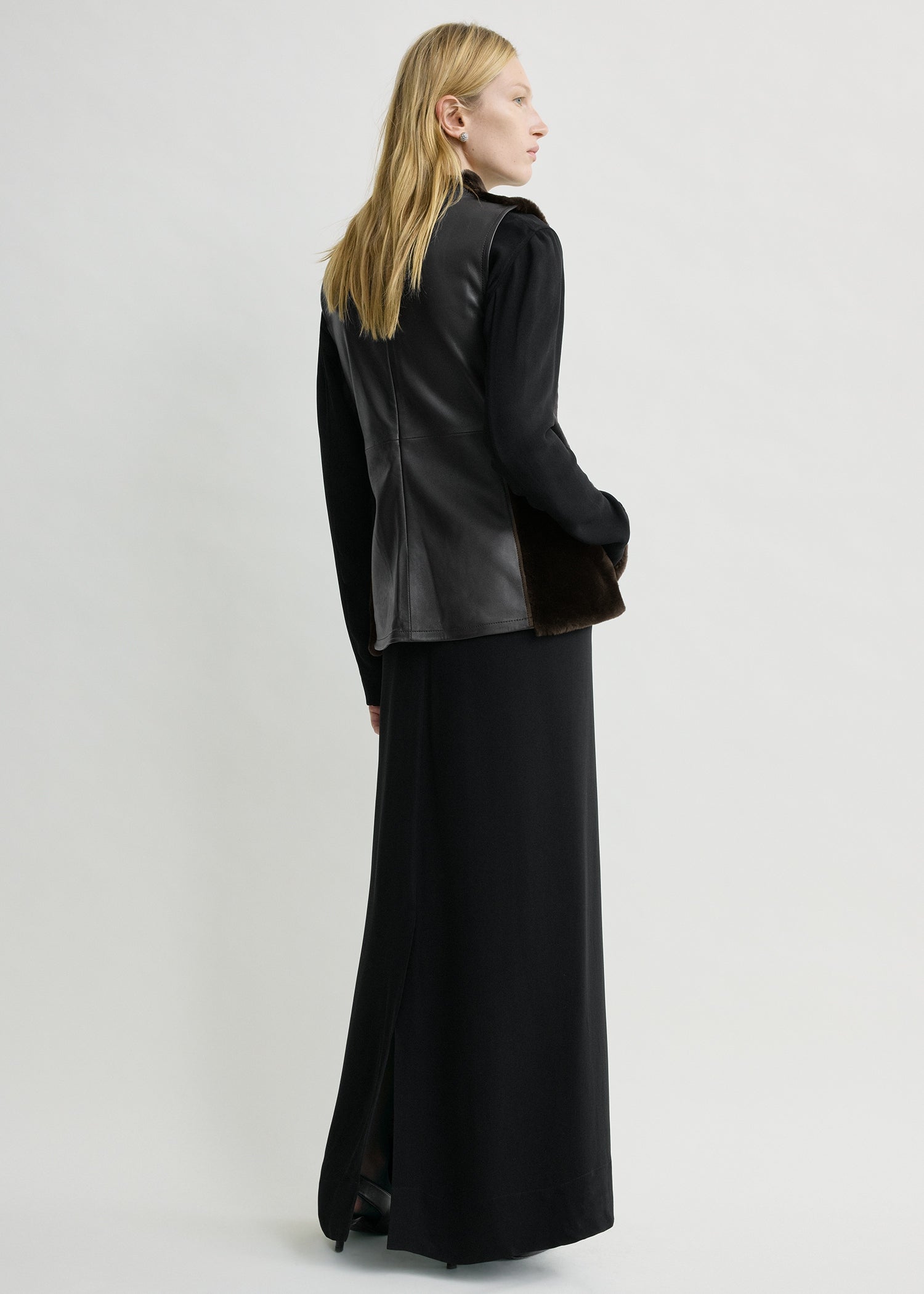 Shearling-front top espresso – TOTEME