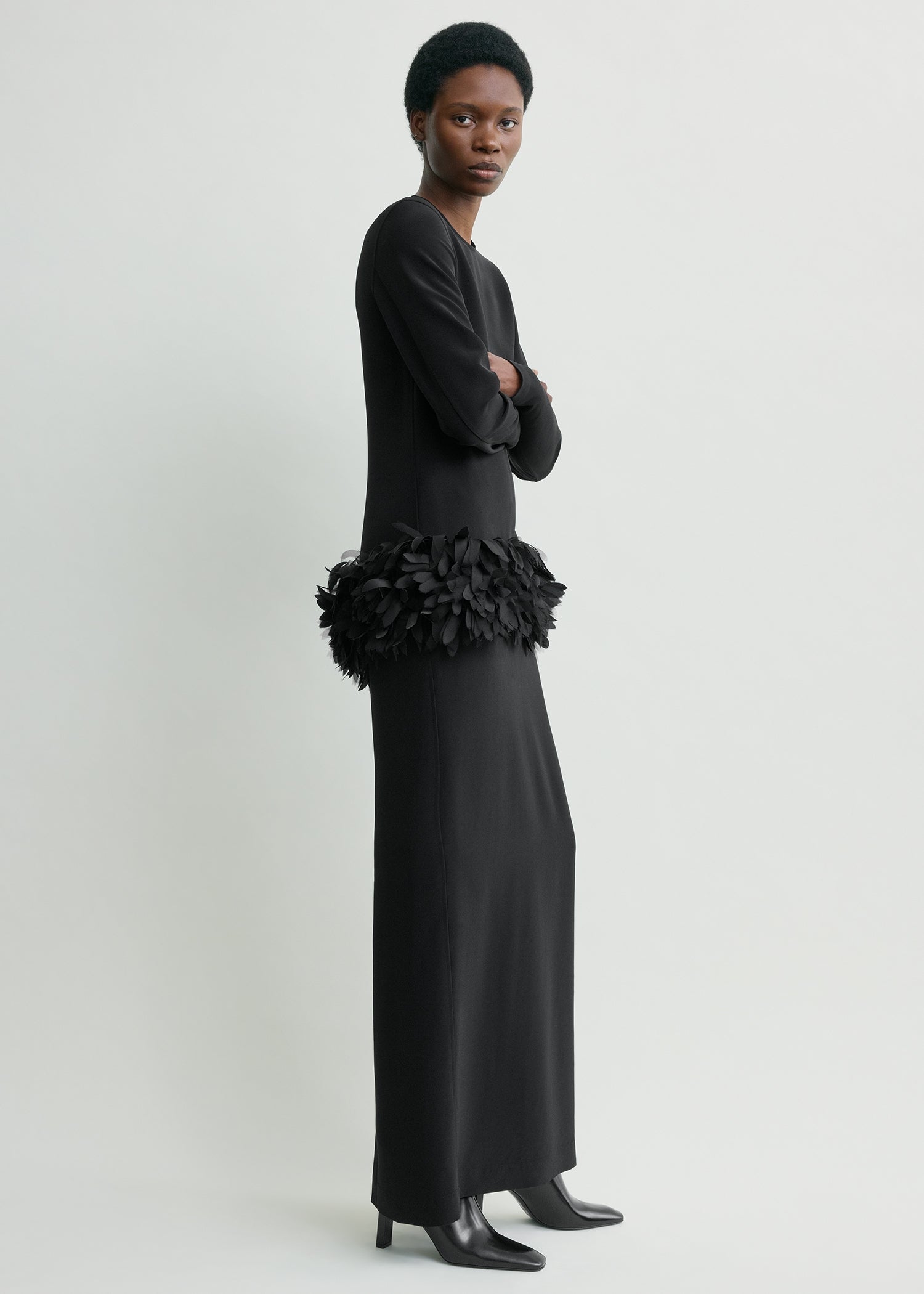 Petal dress black