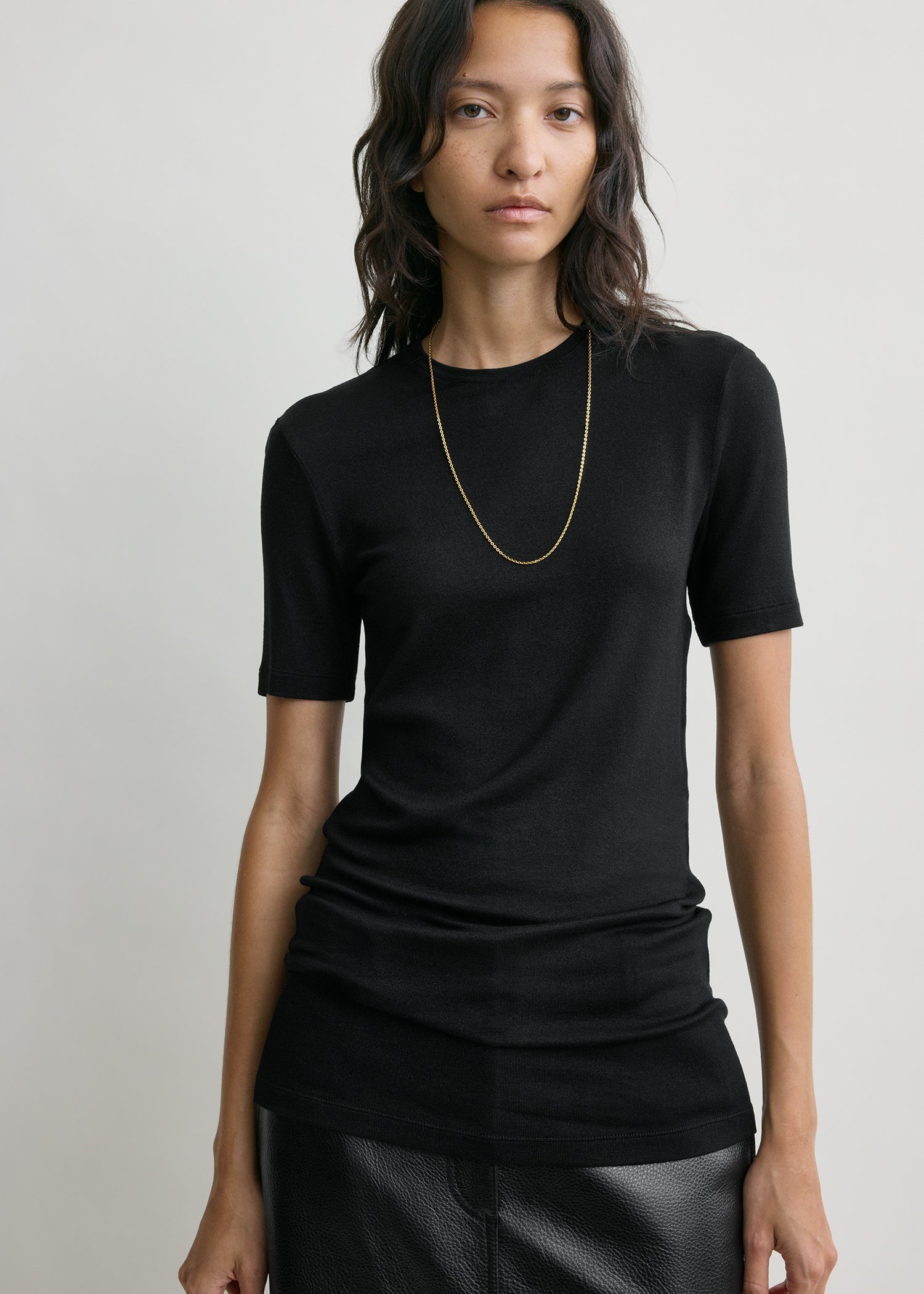 Classic jersey tee black – TOTEME