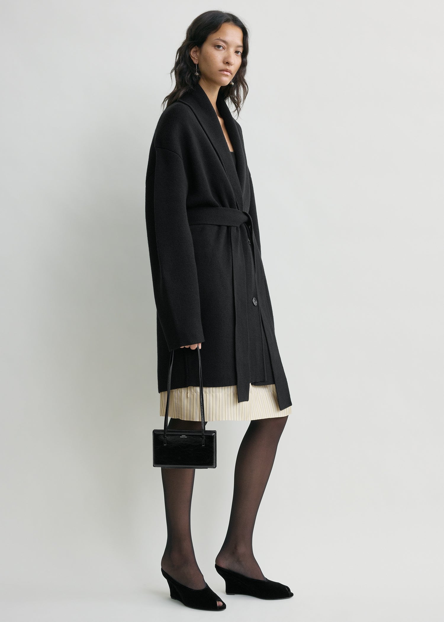 Shawl-lapel robe black petite