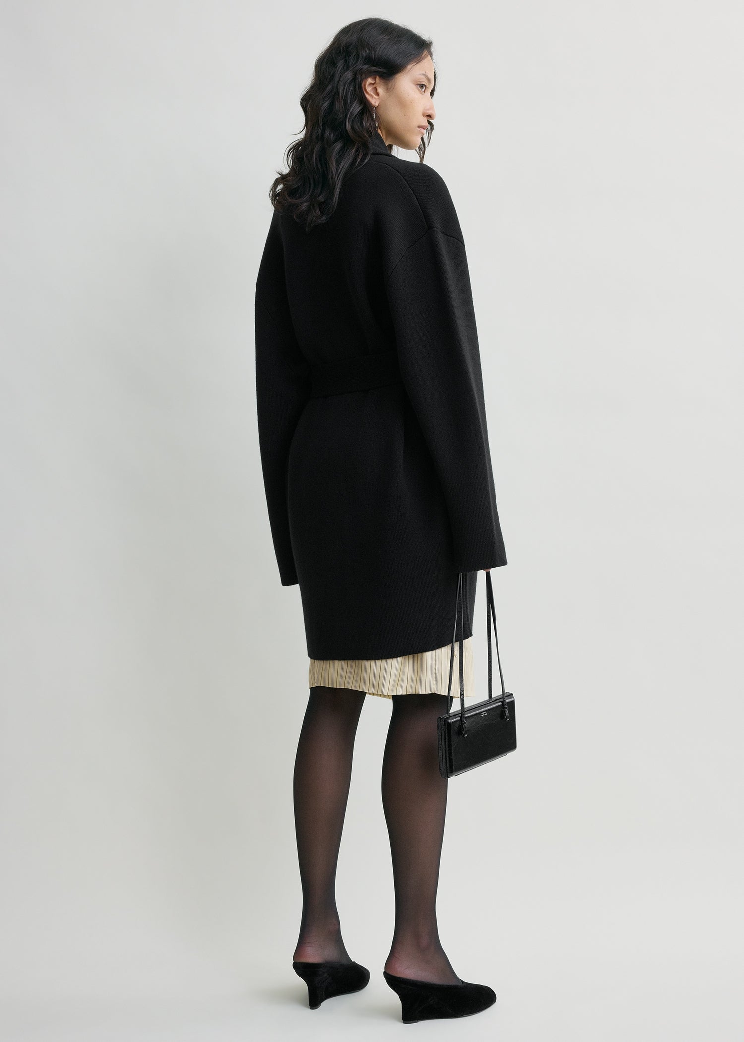 Shawl-lapel robe black petite
