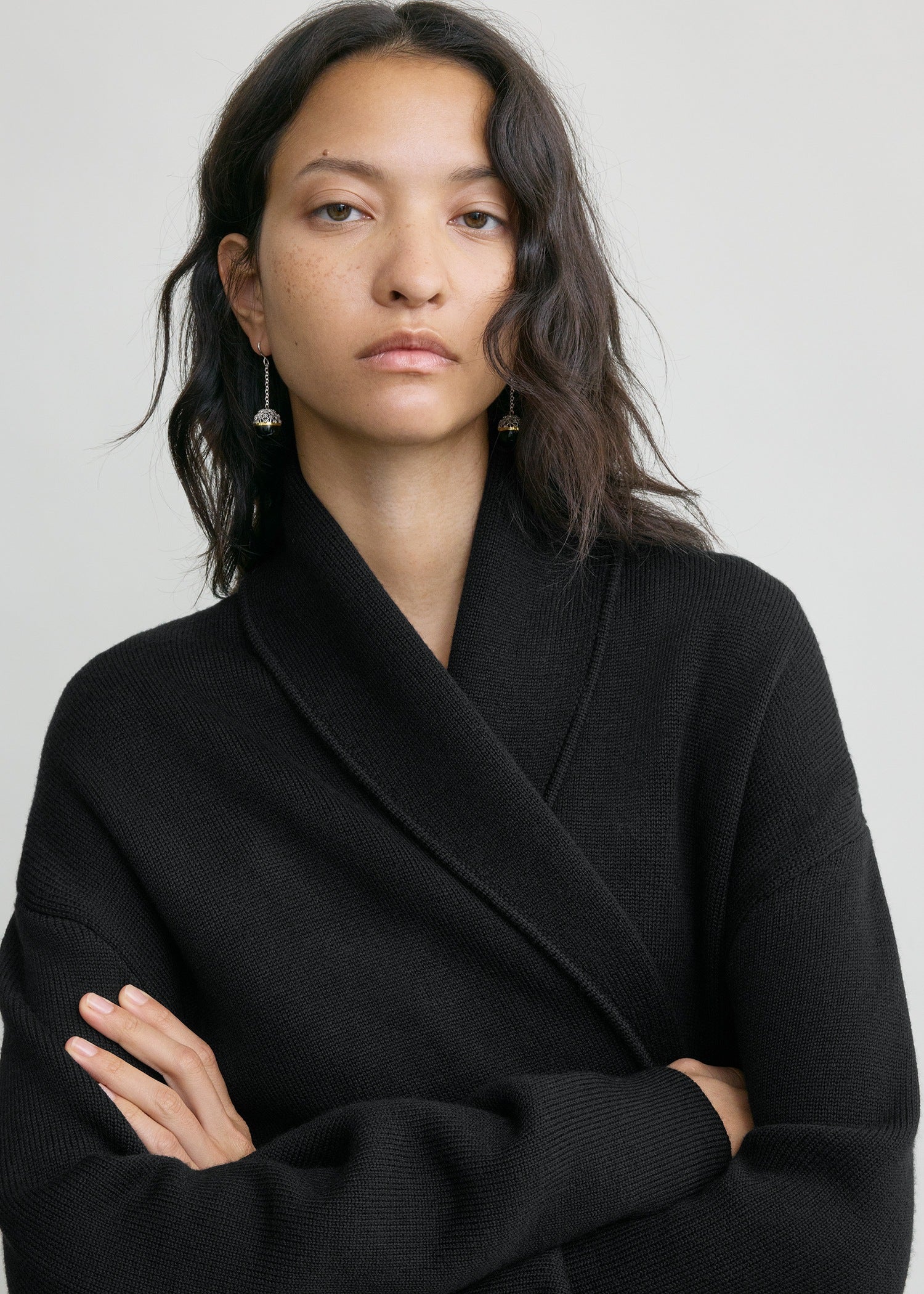 Shawl-lapel robe black petite
