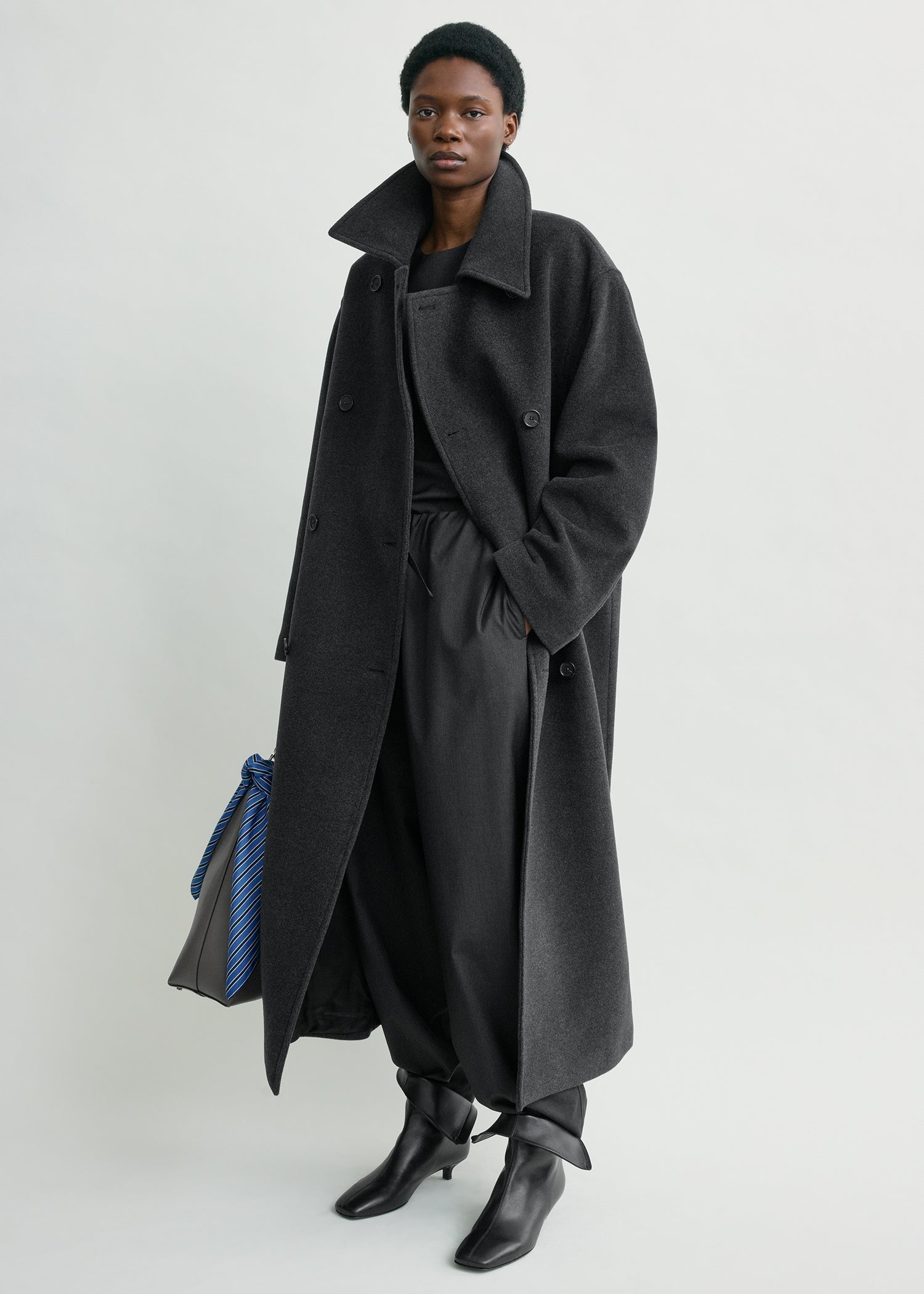 Shield coat charcoal petite