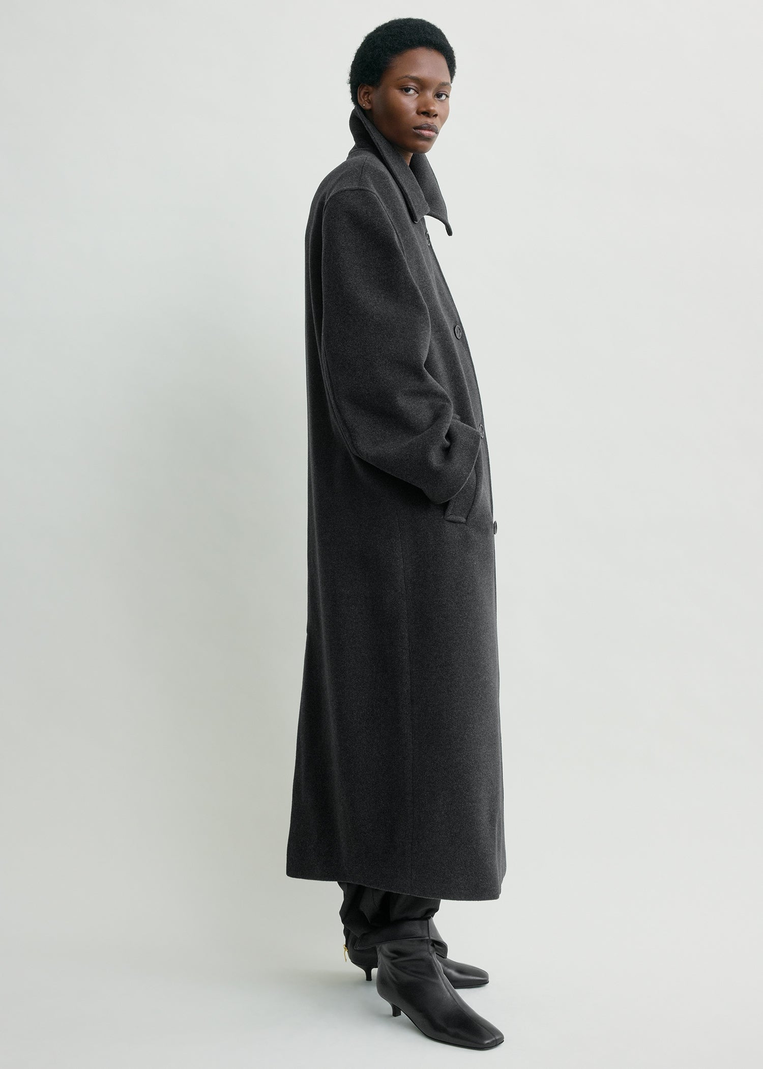 Shield coat charcoal petite