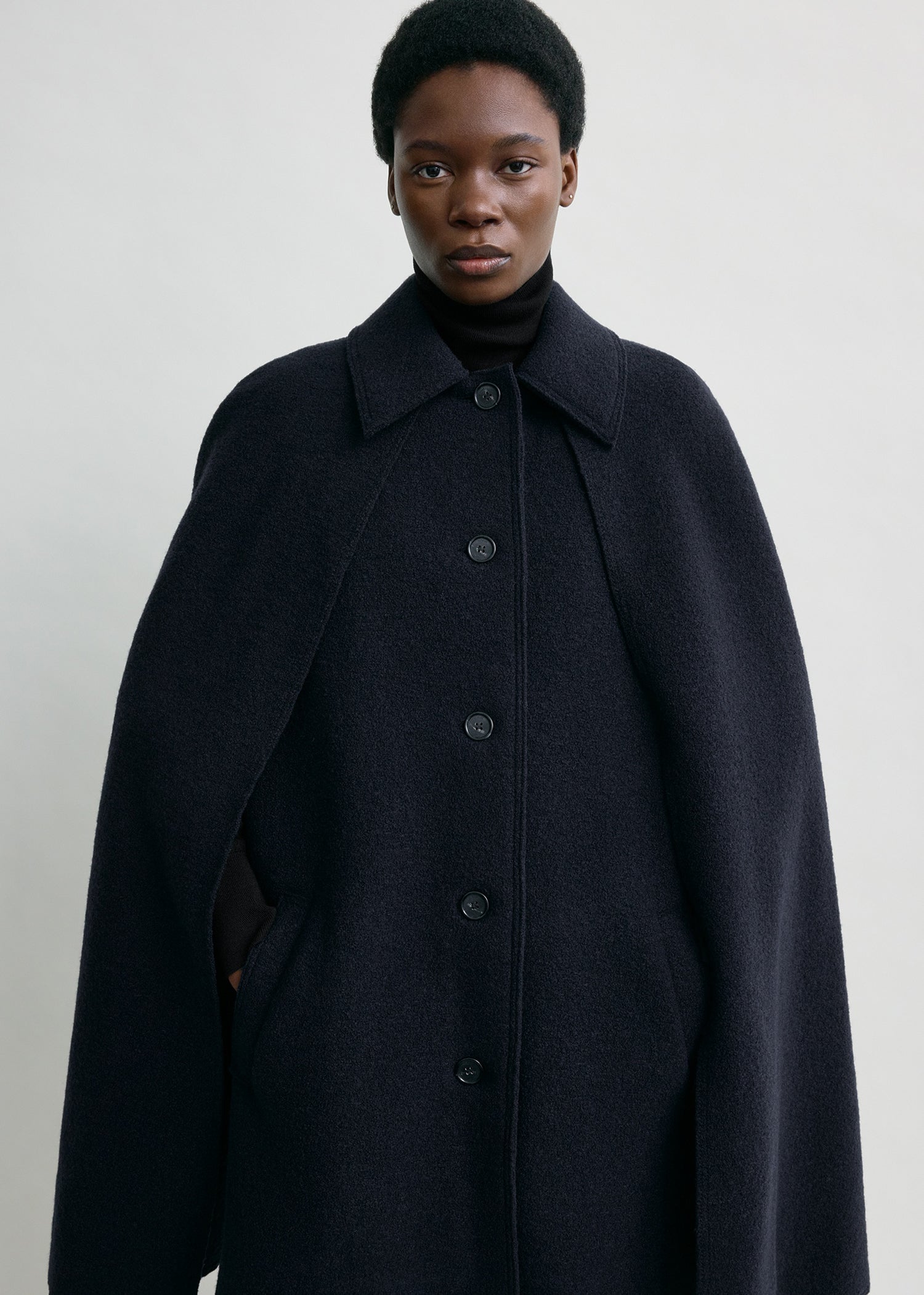 Cape coat navy