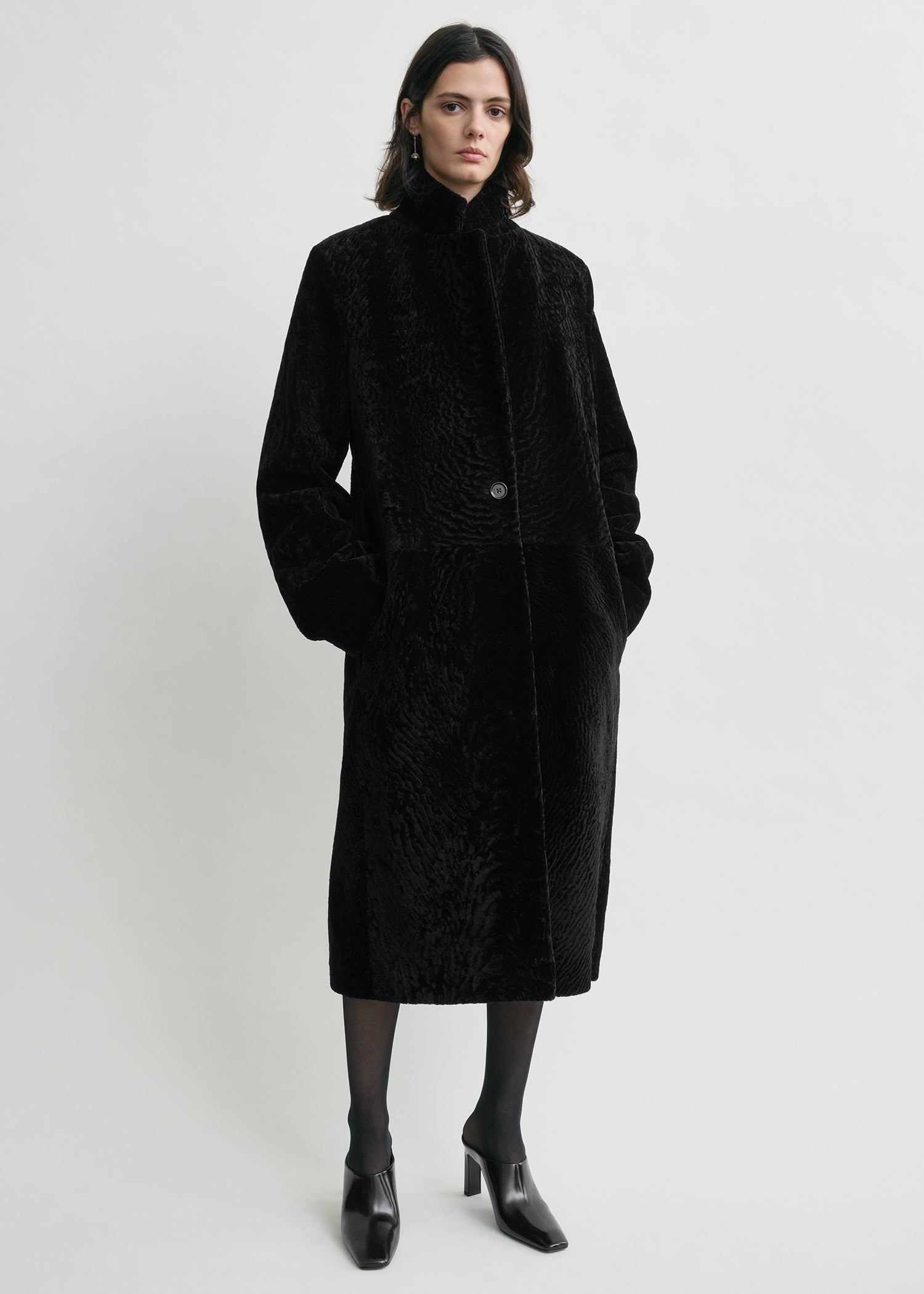 Classic shearling coat black
