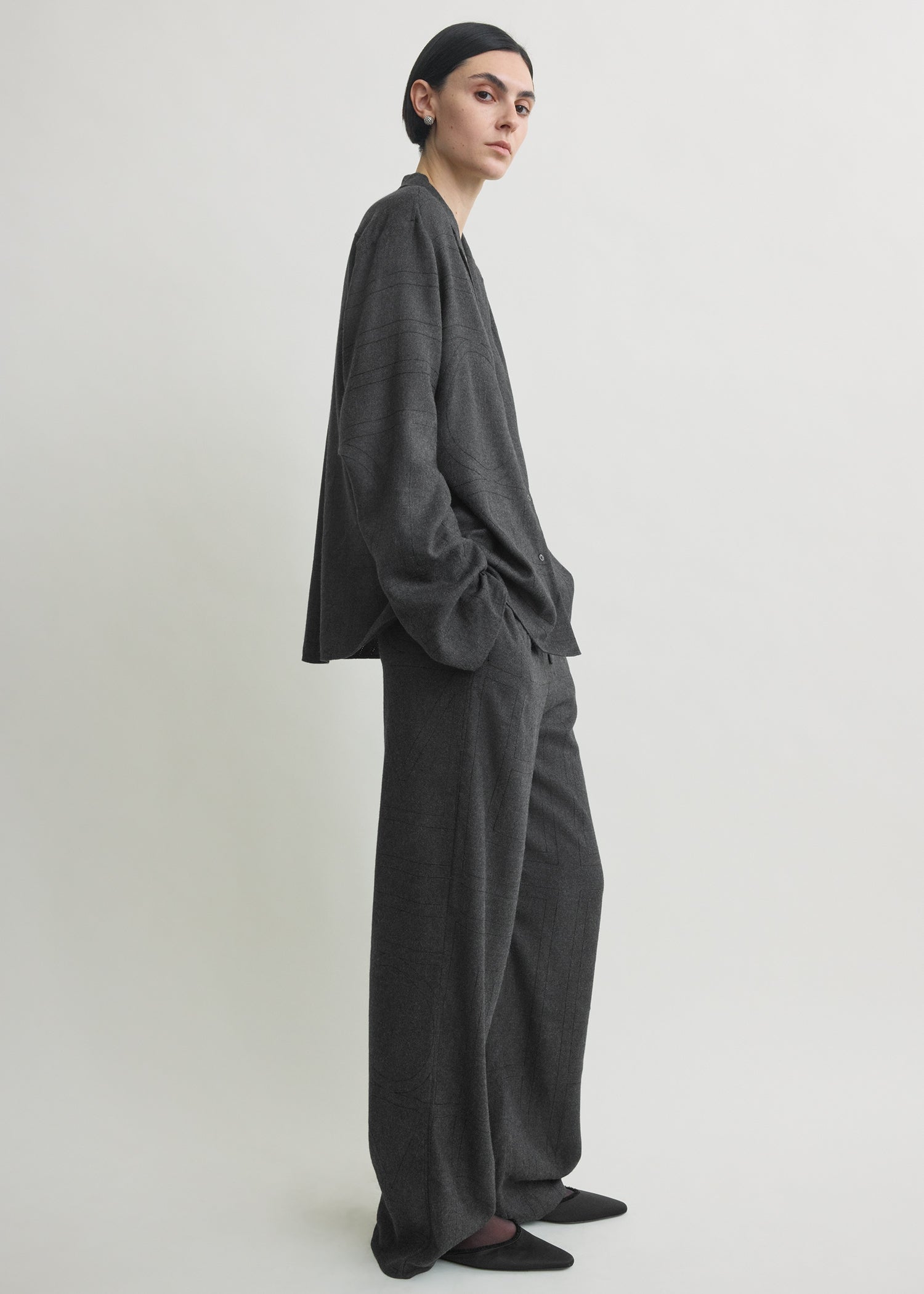 Monogram flannel pj top charcoal