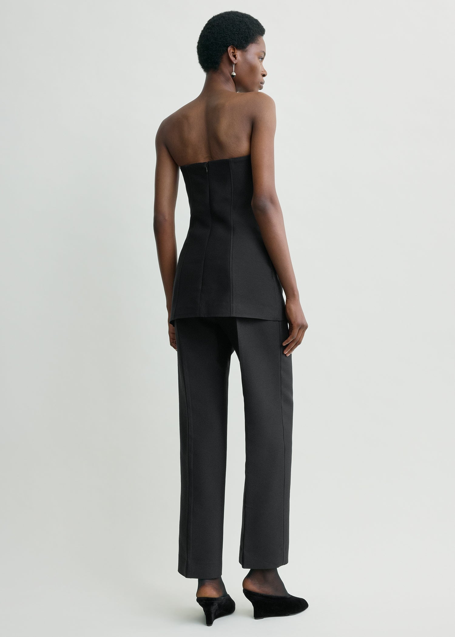 Strapless crepe pocket top black