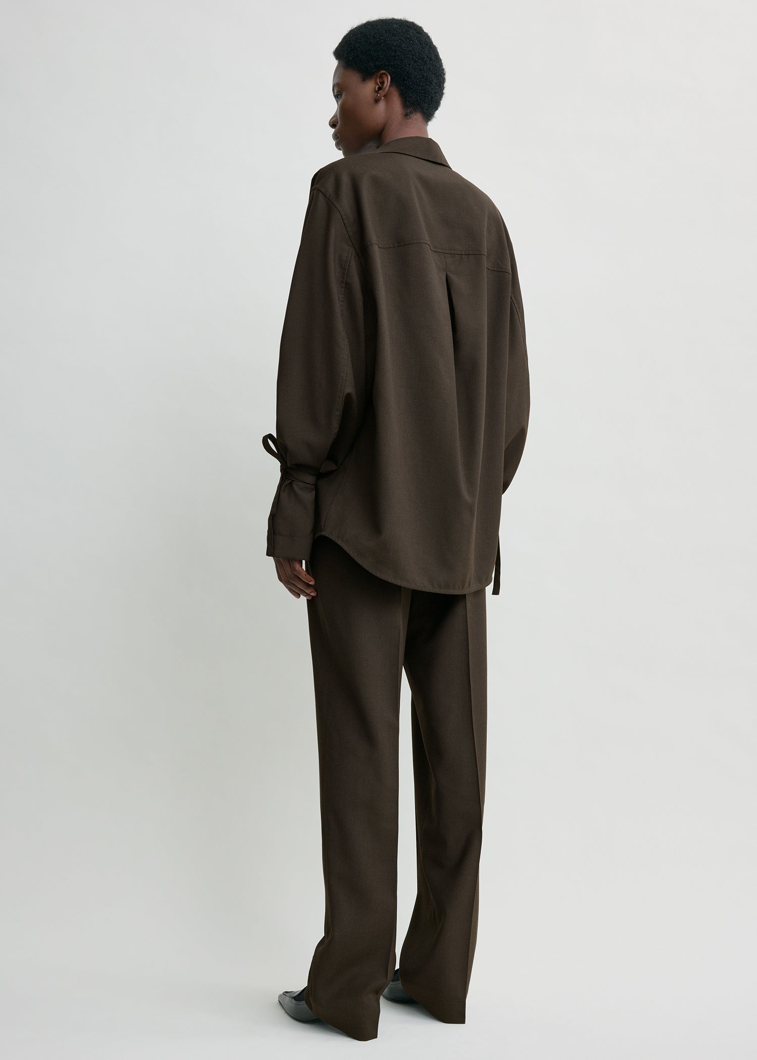 Tie-cuff shirt pepper