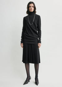 High-neck twist blouse black