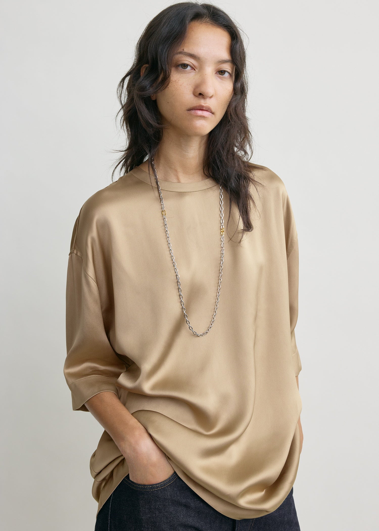 Satin tee latte