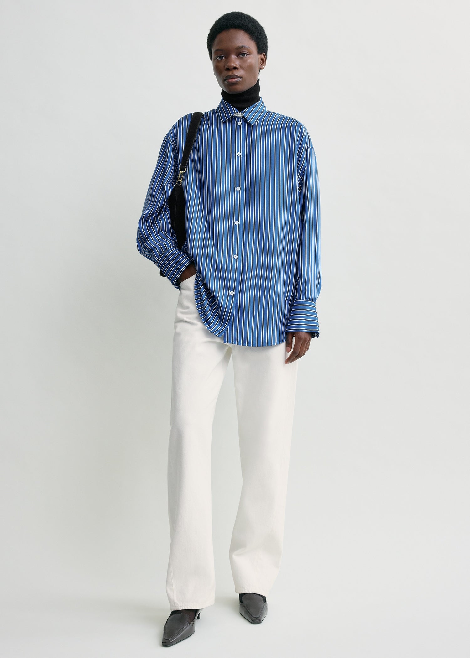 Oversized striped shirt blue/navy – TOTEME