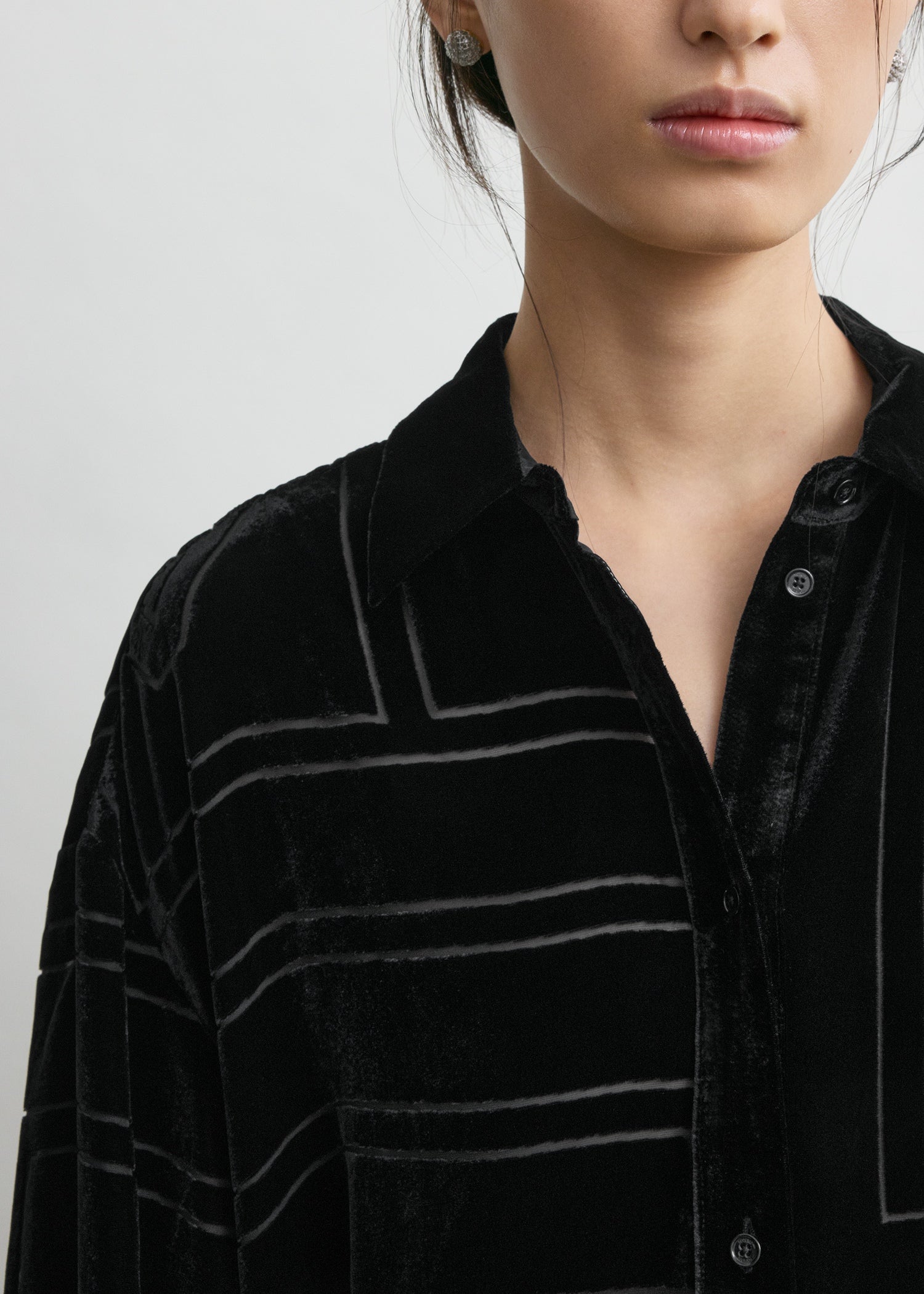 Oversized devoré shirt black petite