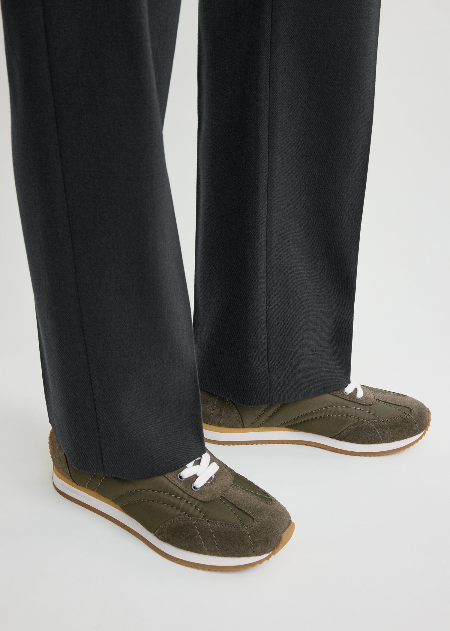 Sport sneakers dark olive