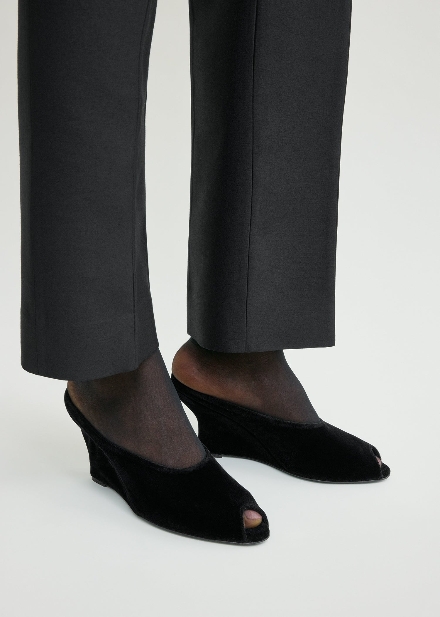 Peep-toe velvet wedge mules black