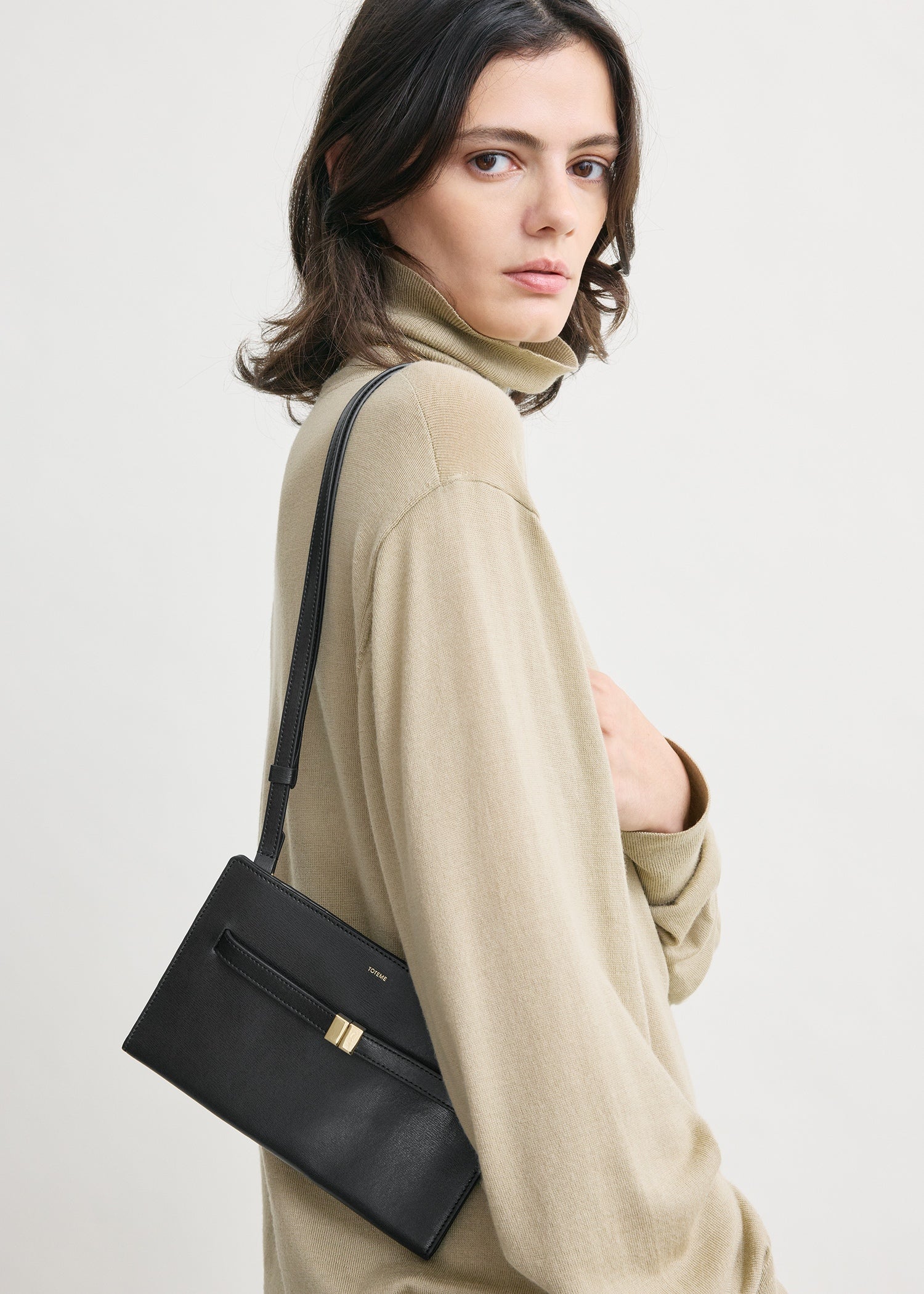 Belted leather crossbody black