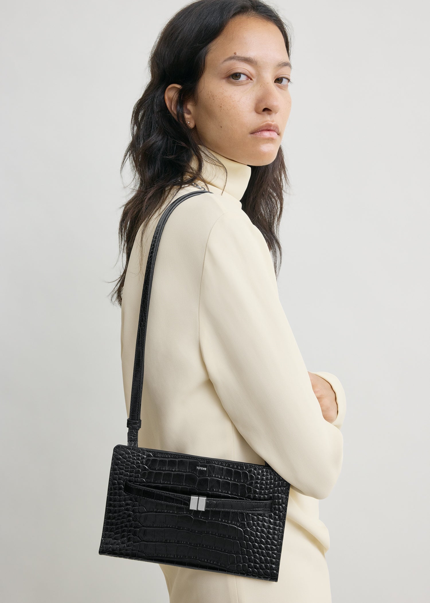 Belted croco-embossed crossbody black – TOTEME