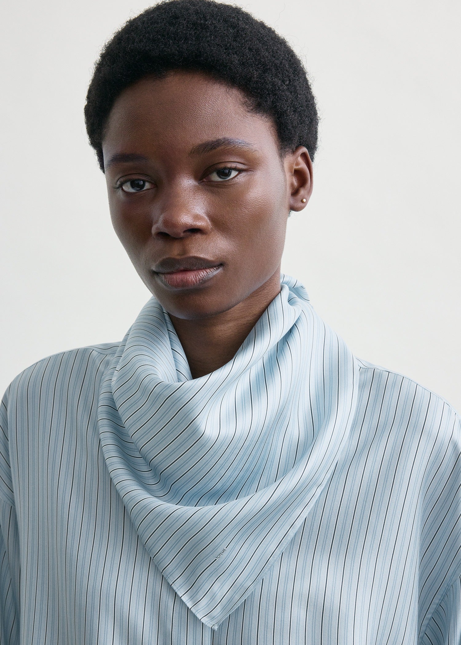 Striped silk scarf ice/white