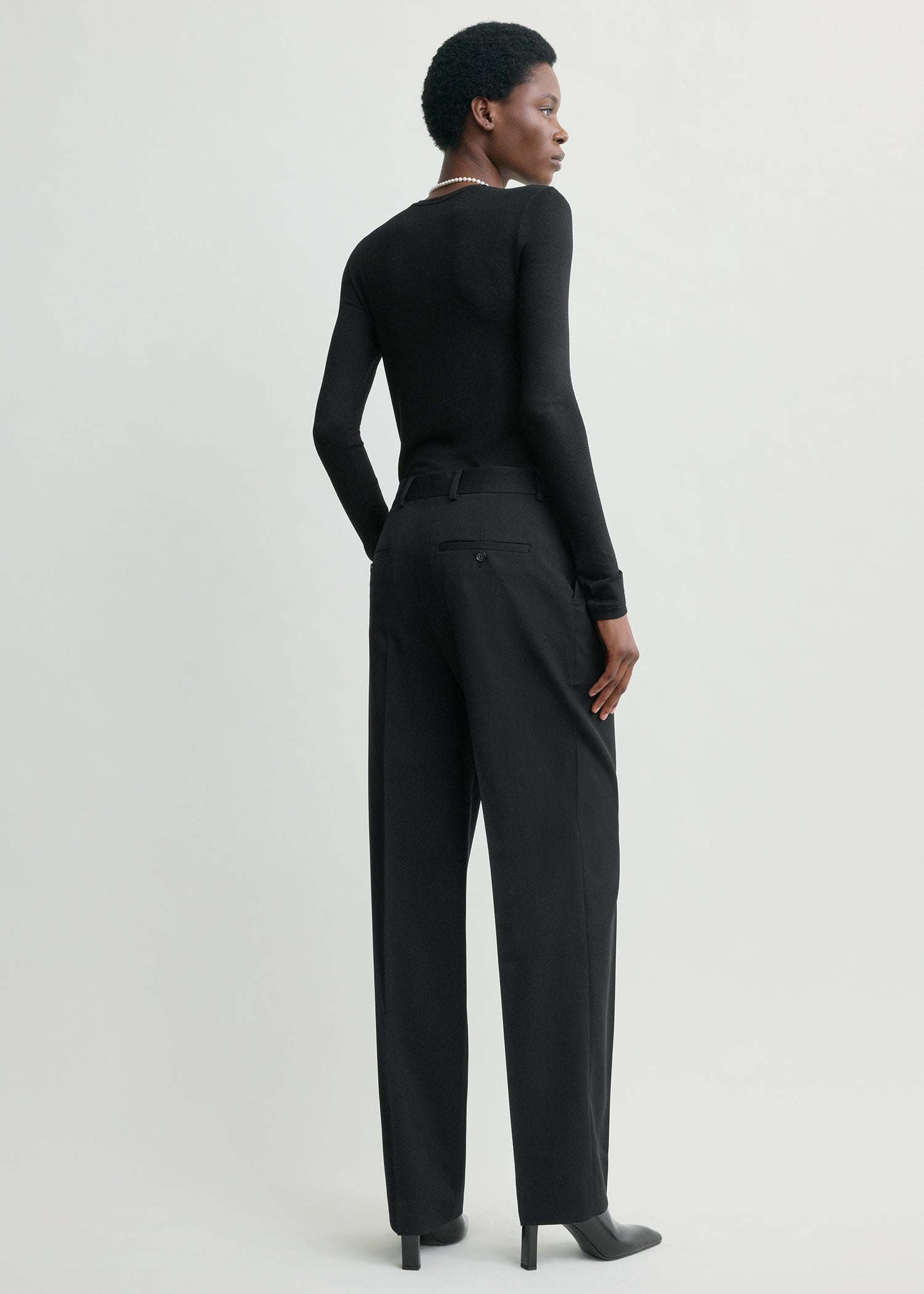 Pleat trousers black