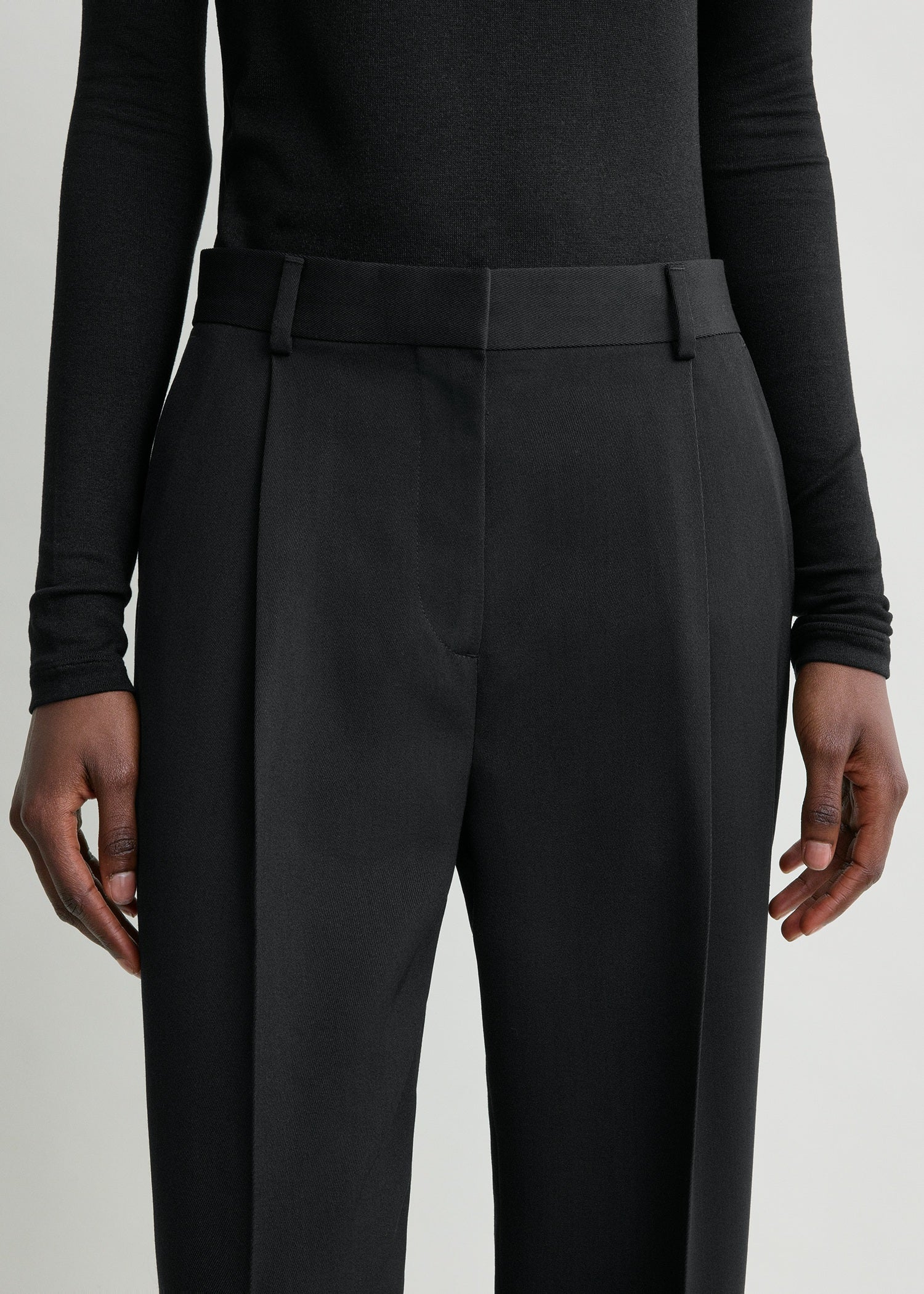 Pleat trousers black