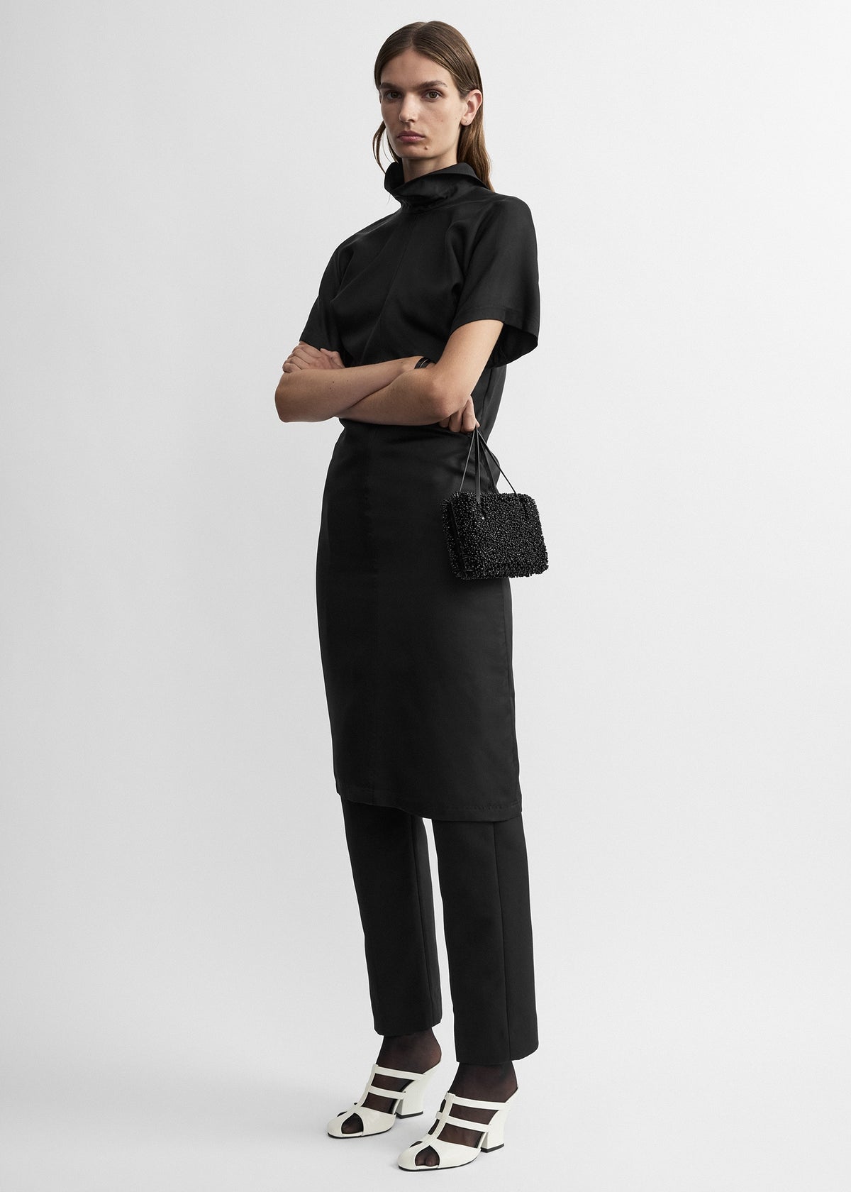 Reverse-collar slouch dress black