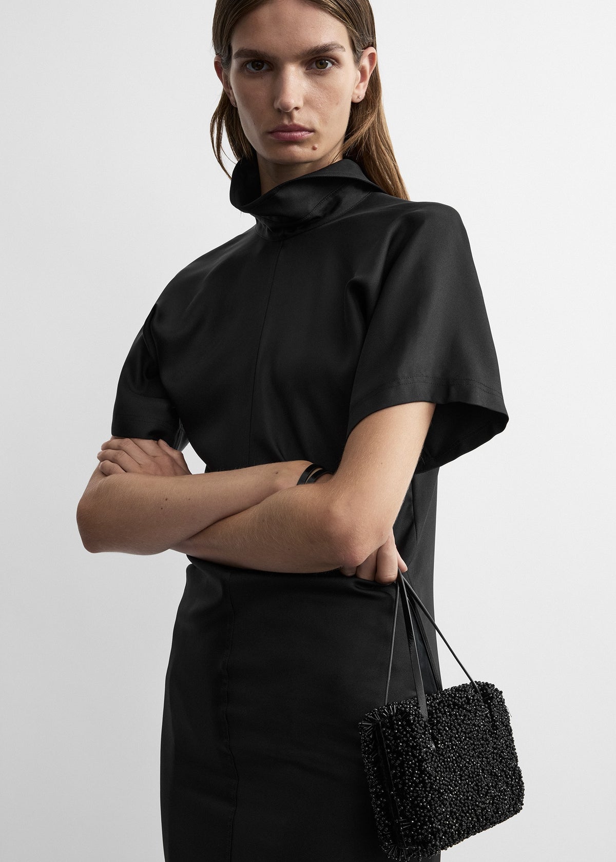 Reverse-collar slouch dress black