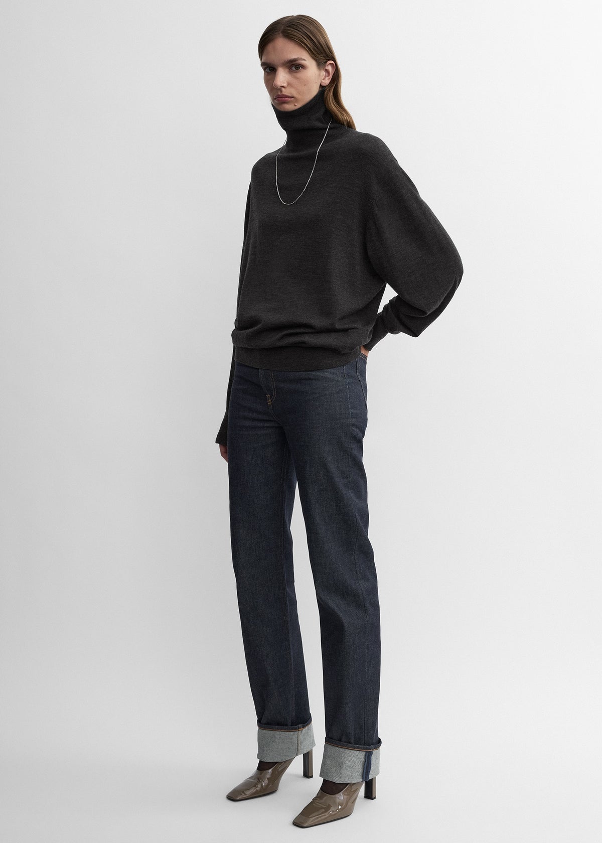Merino turtleneck charcoal