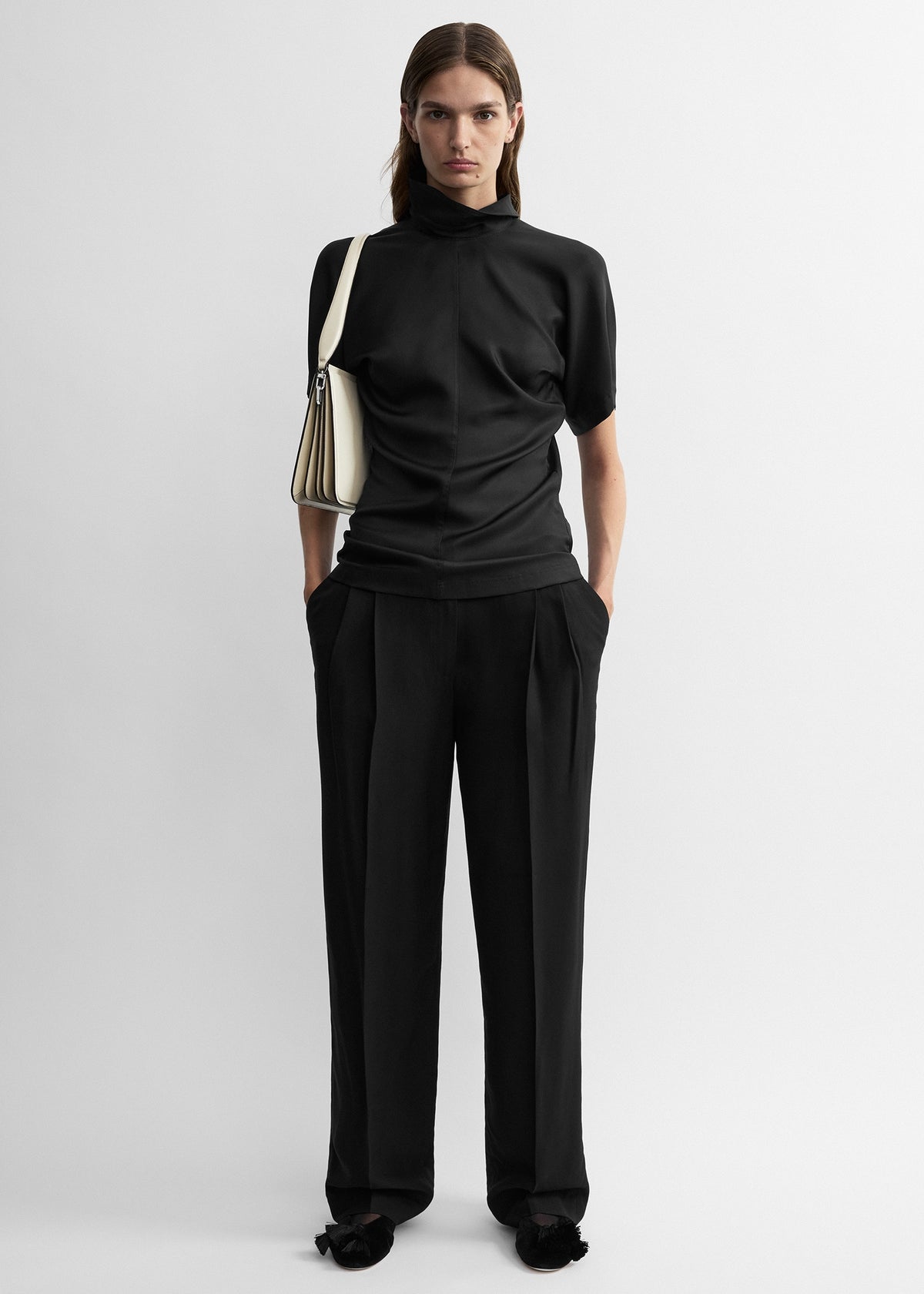 Reverse-collar slouch top black