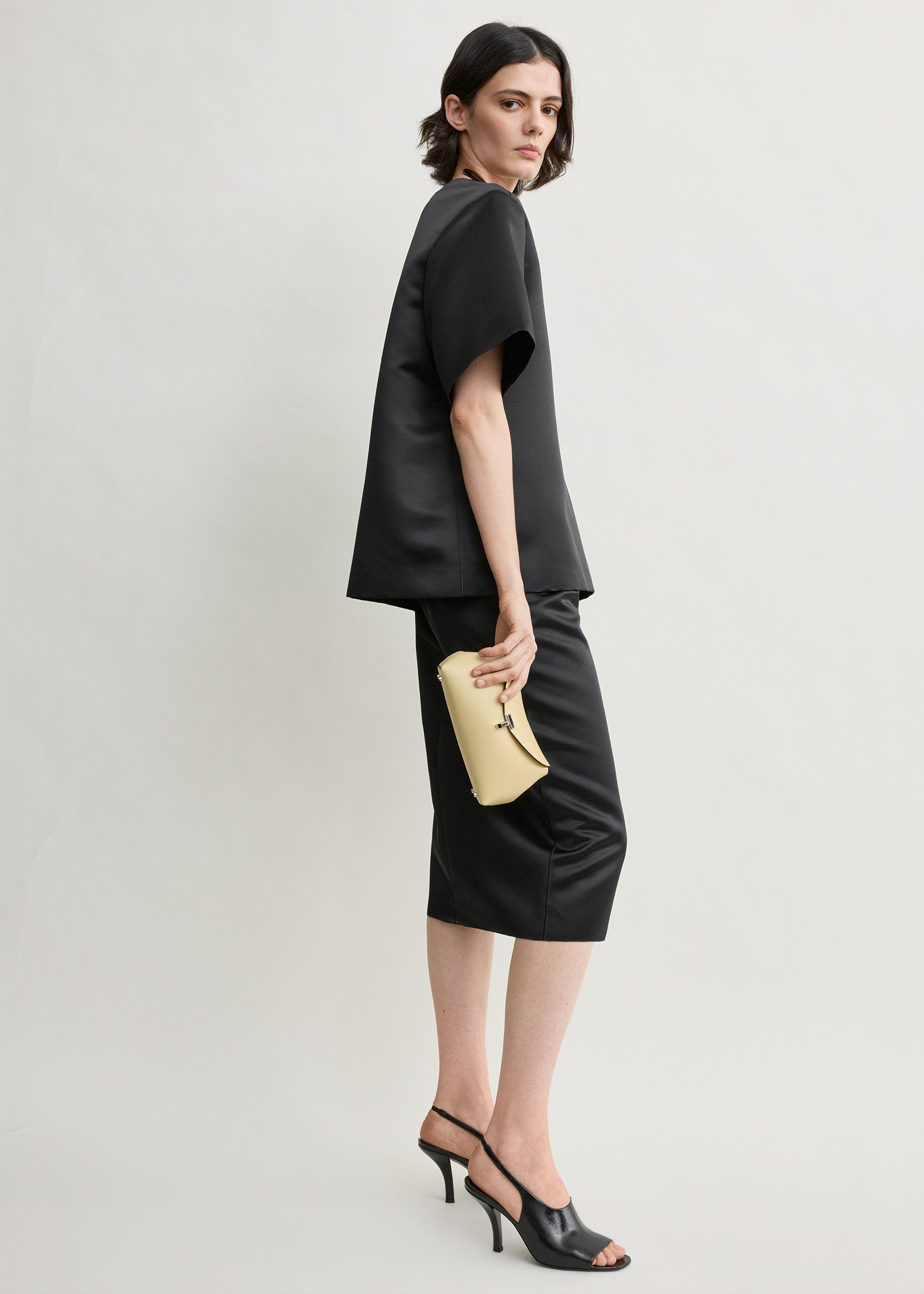 Mini T-lock leather clutch champagne