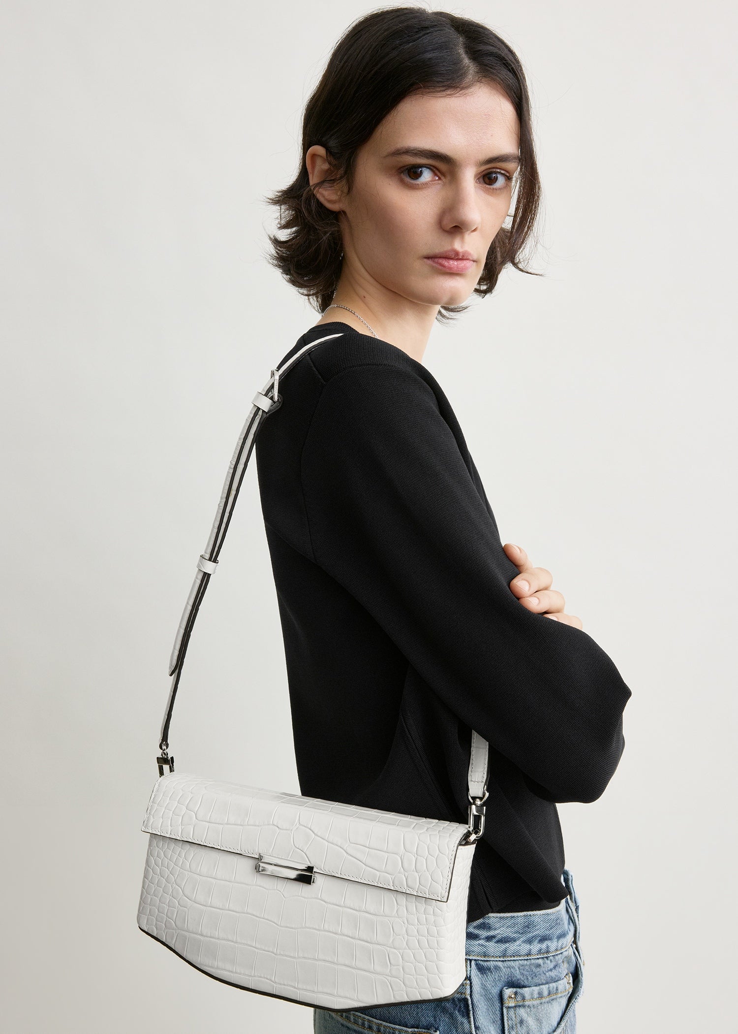 Clip croco-embossed clutch off-white