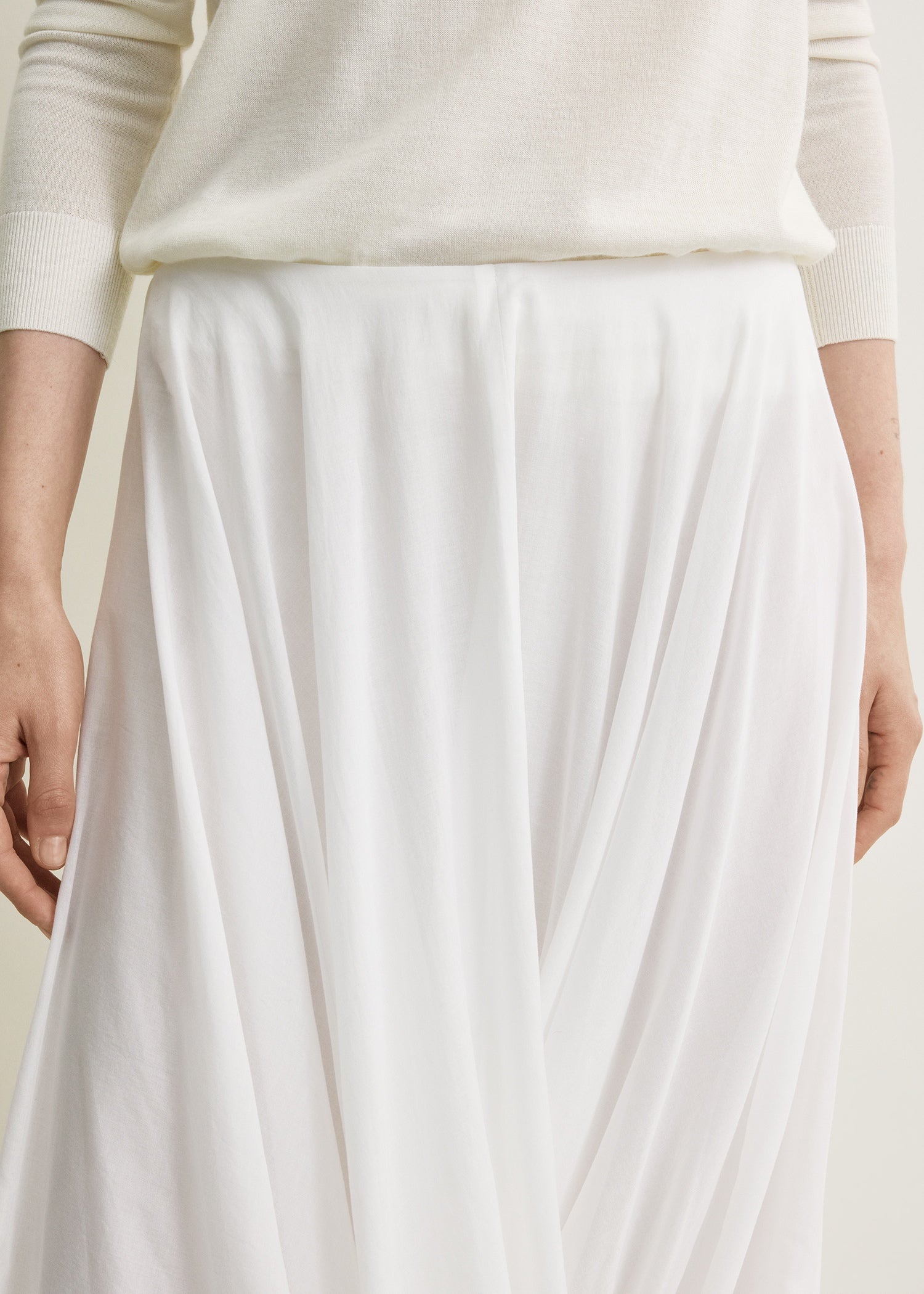 Cocoon skirt white petite