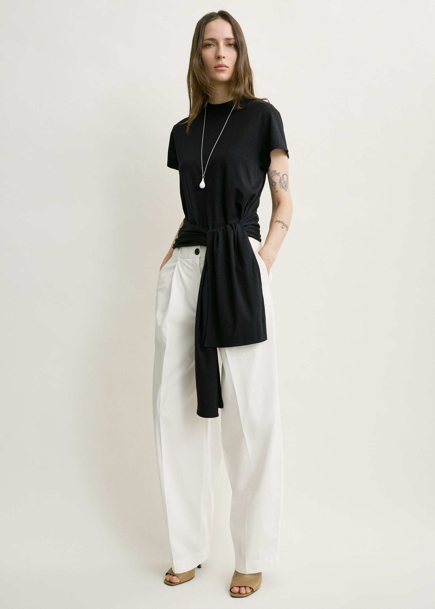 Single pleat cotton trousers white