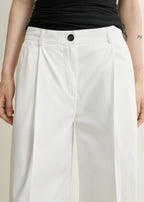 Single pleat cotton trousers white