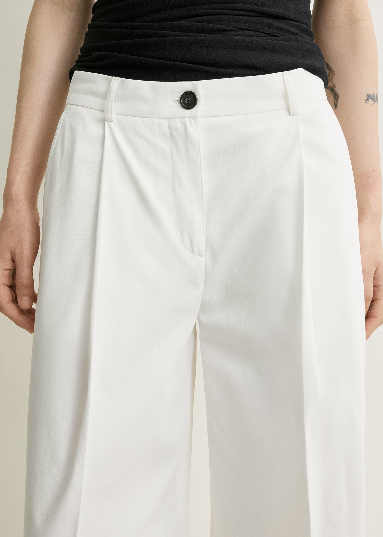 Single pleat cotton trousers white petite