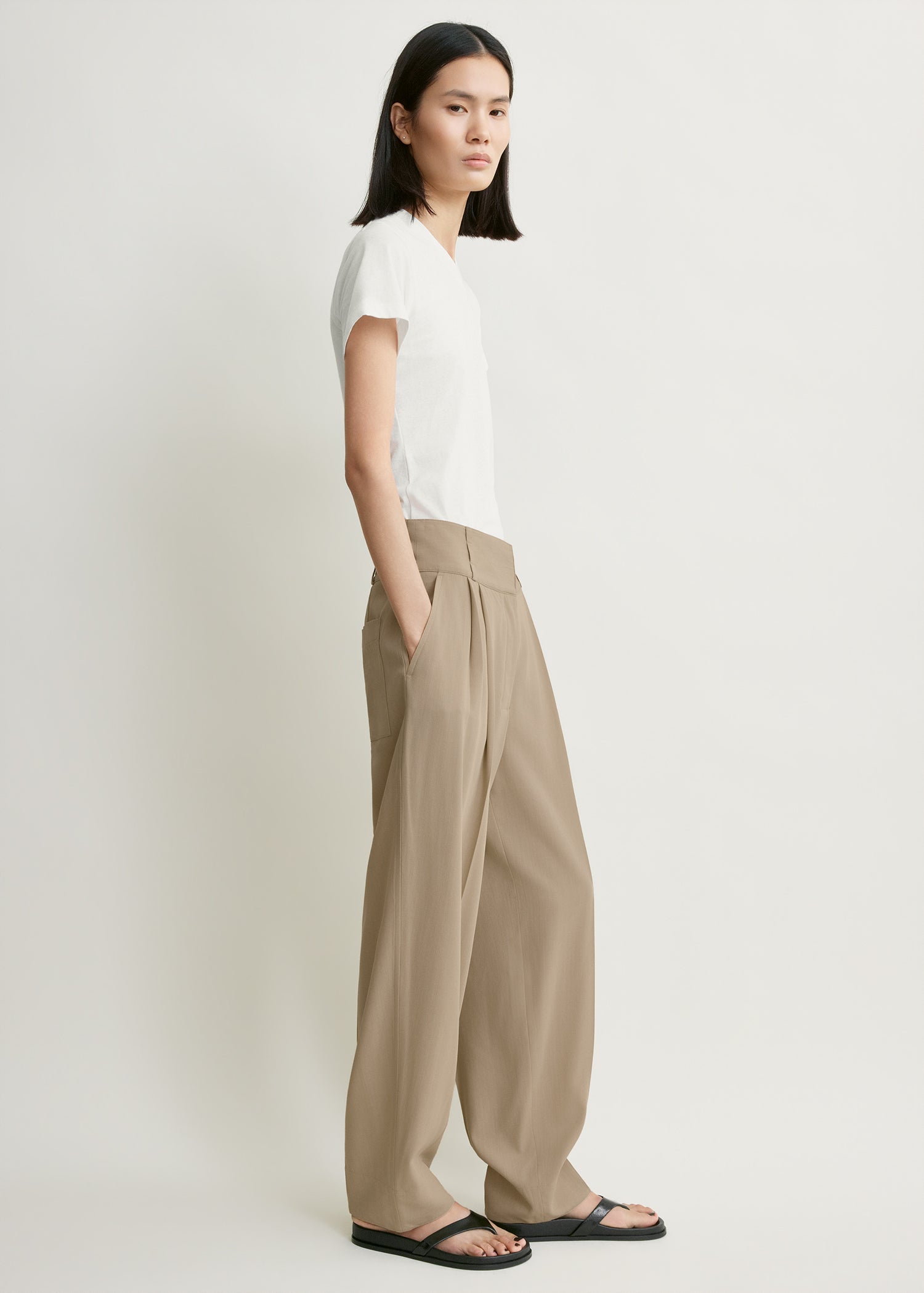 Draped balloon trousers overcast beige petite