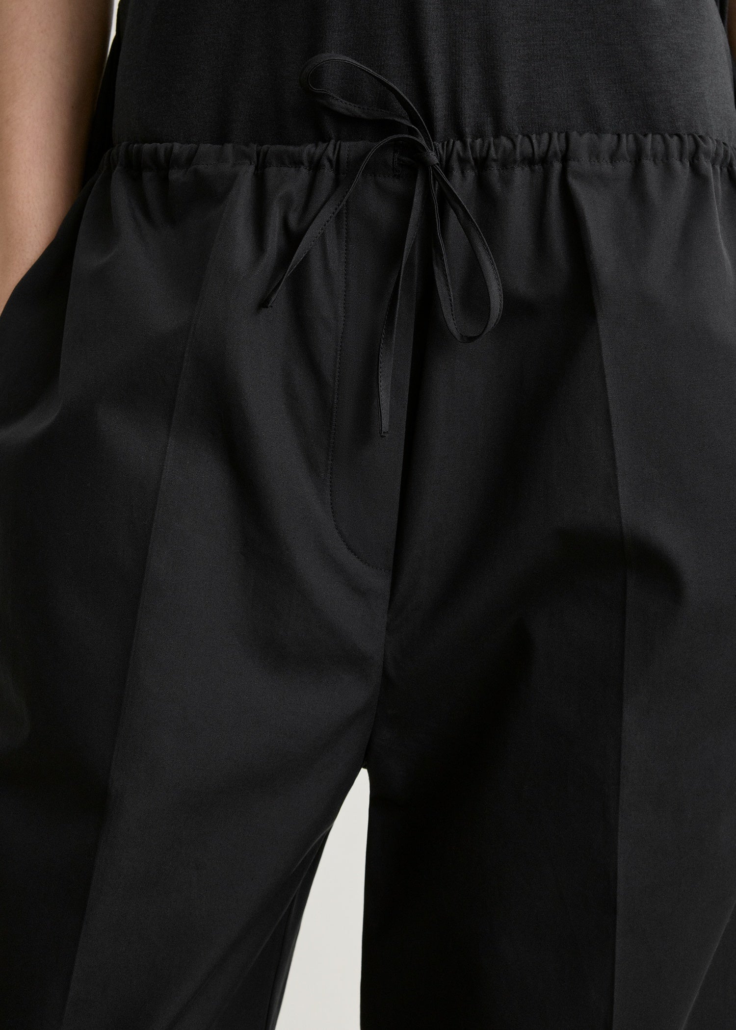 Drawstring cotton trousers black