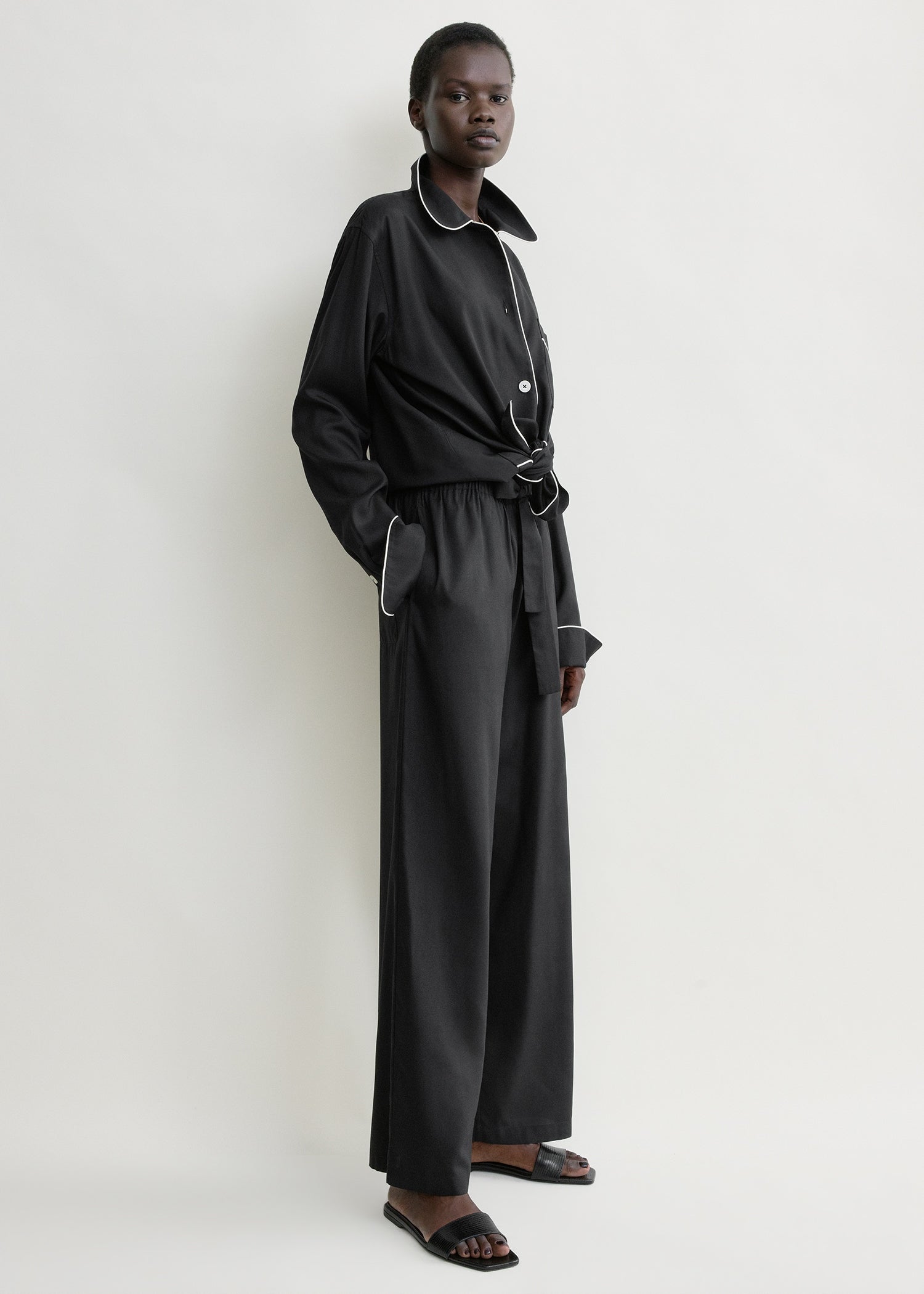 Piped silk trousers black