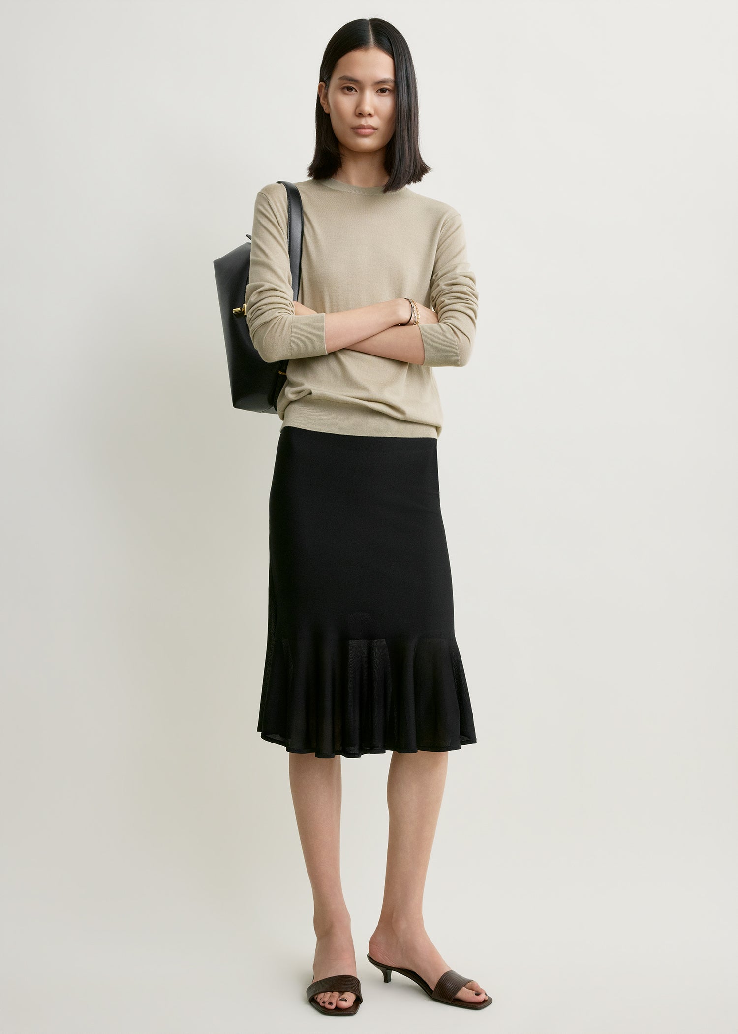 Fluted knit skirt black