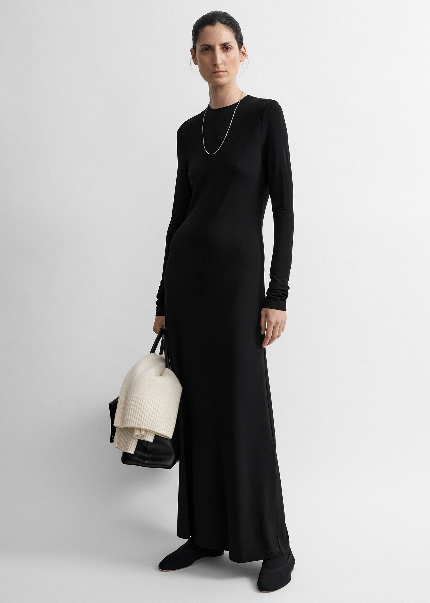 Long-sleeve everyday dress black