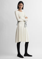 Sculpted knit dress off-white