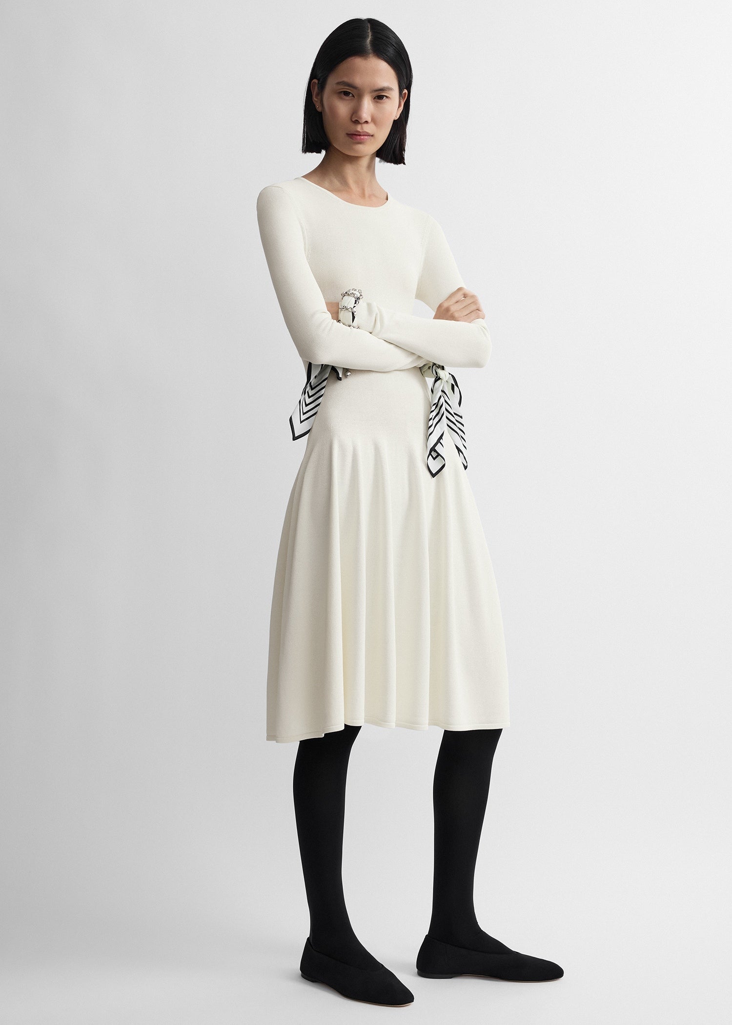 Sculpted knit dress off-white